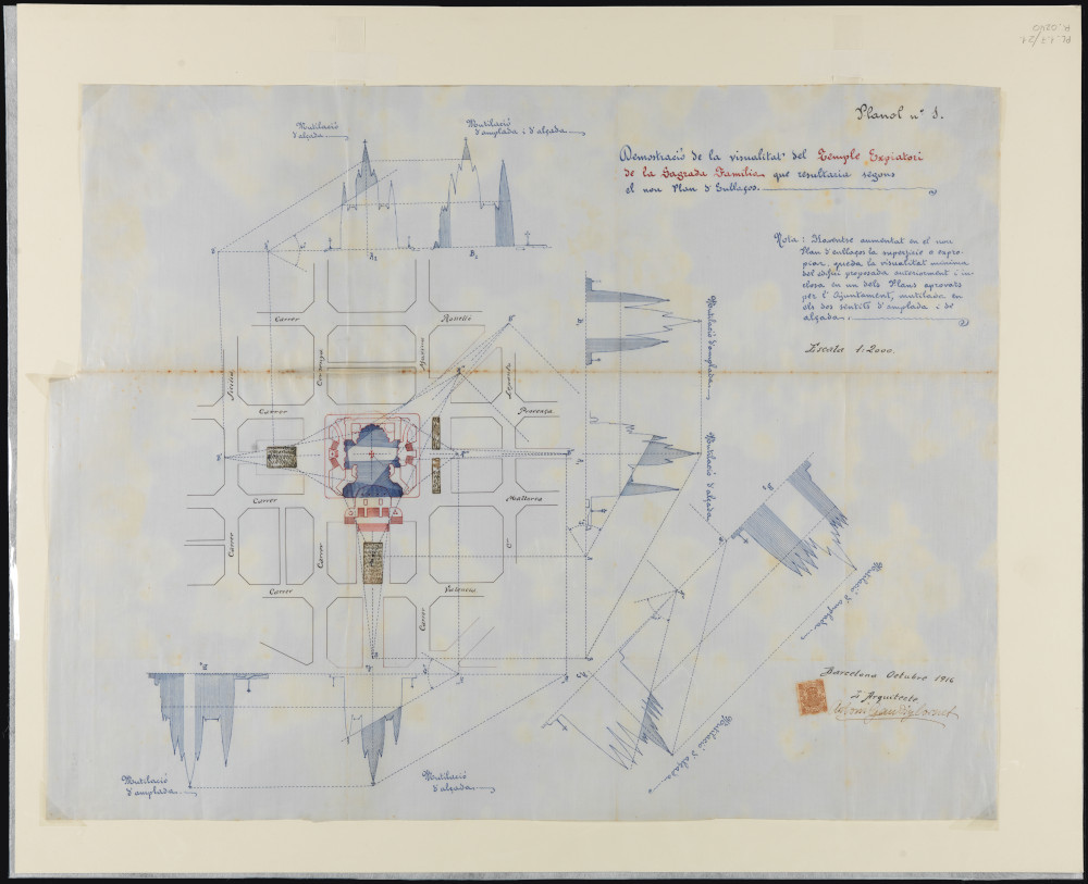 Planos donde se proyecta la escalinata de la Sagrada Familia, firmados por Antoni Gaudí en 1916.