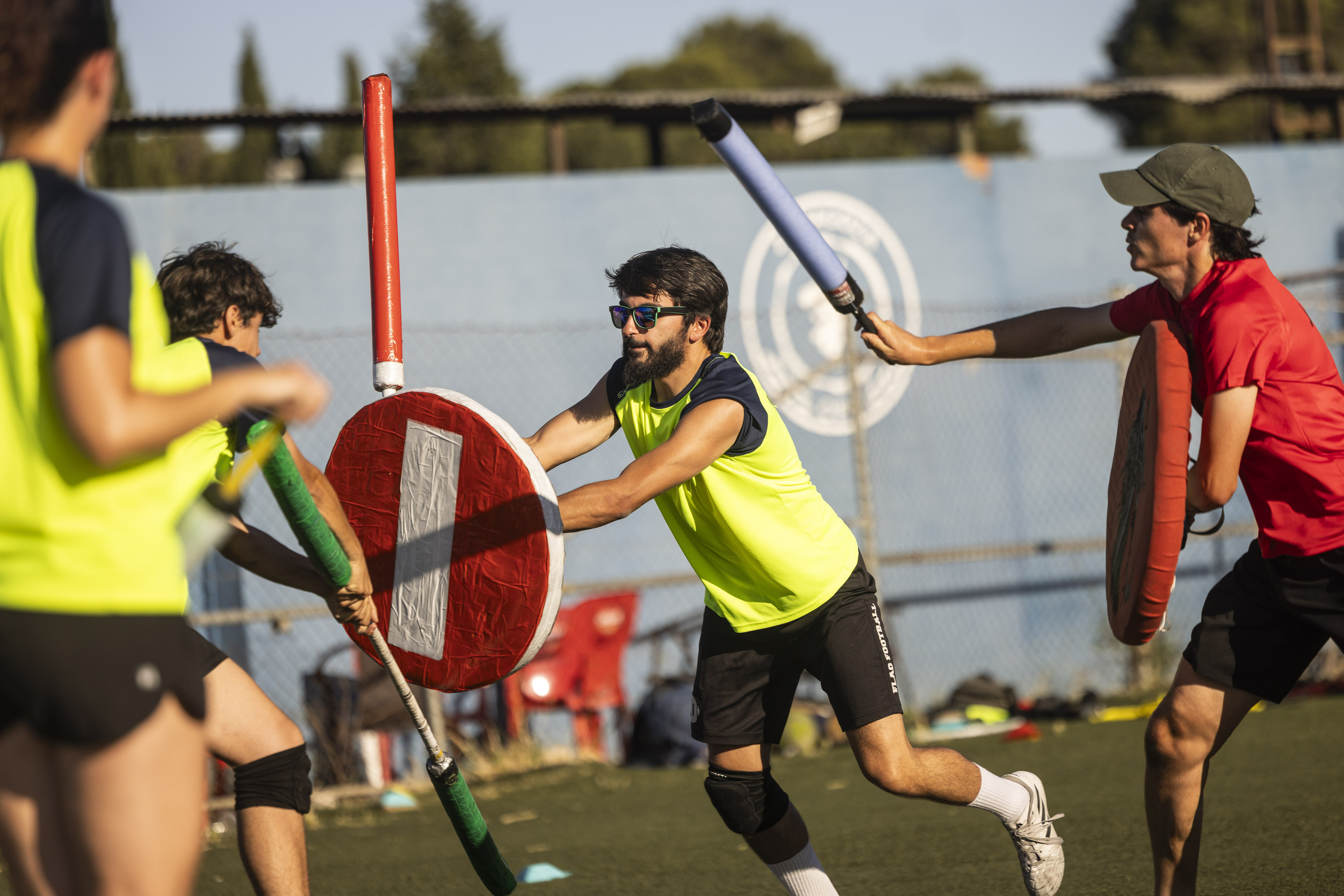 El entrenamiento de 'jugger' en Zaragoza: se lo toman en serio y no quieren ser vistos como frikis.