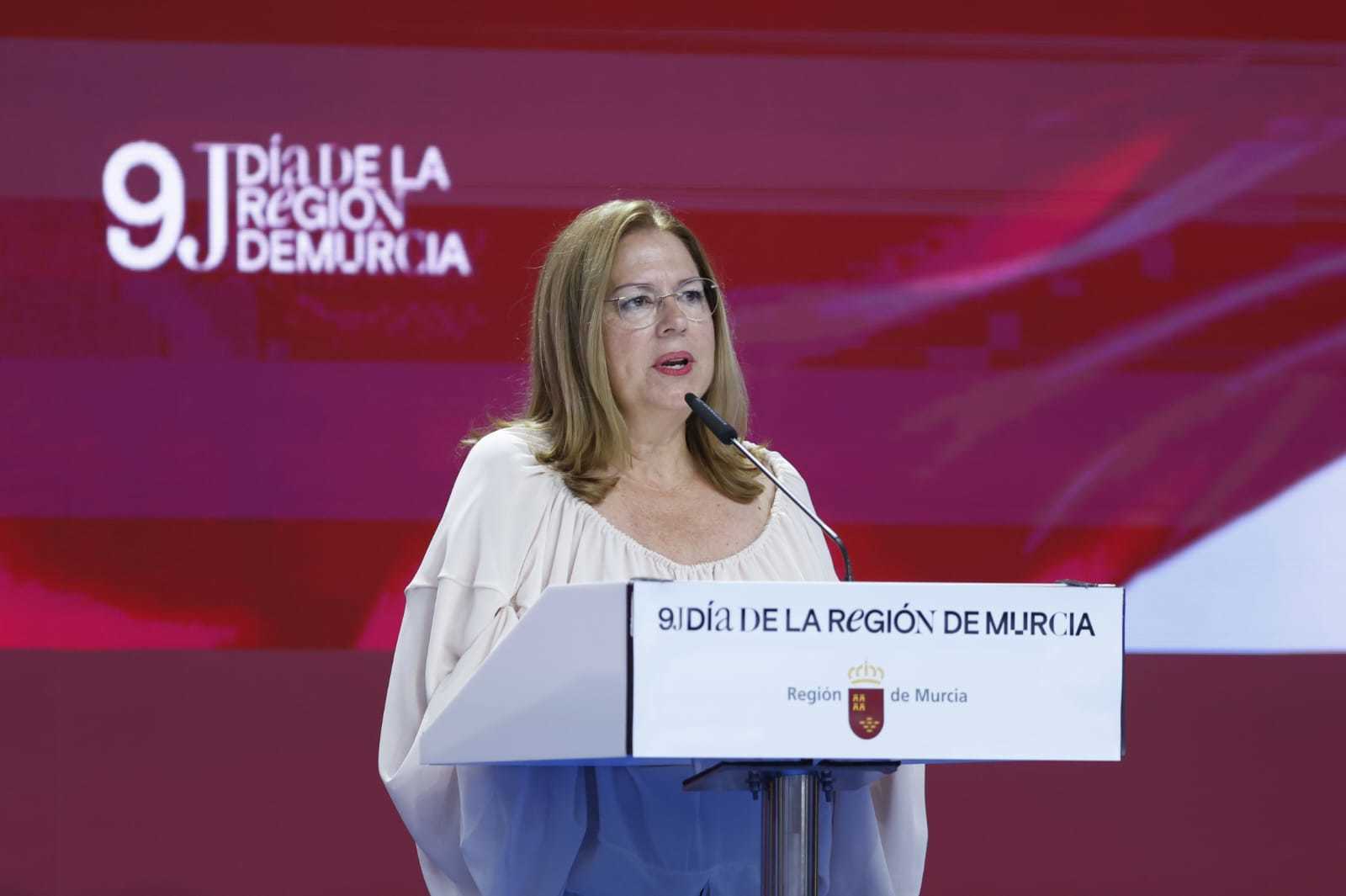 López Miras, Murcia Bölgesi Günü'nde “adil” finansman ve suyun “herkes için kaynak” olmasını talep ediyor