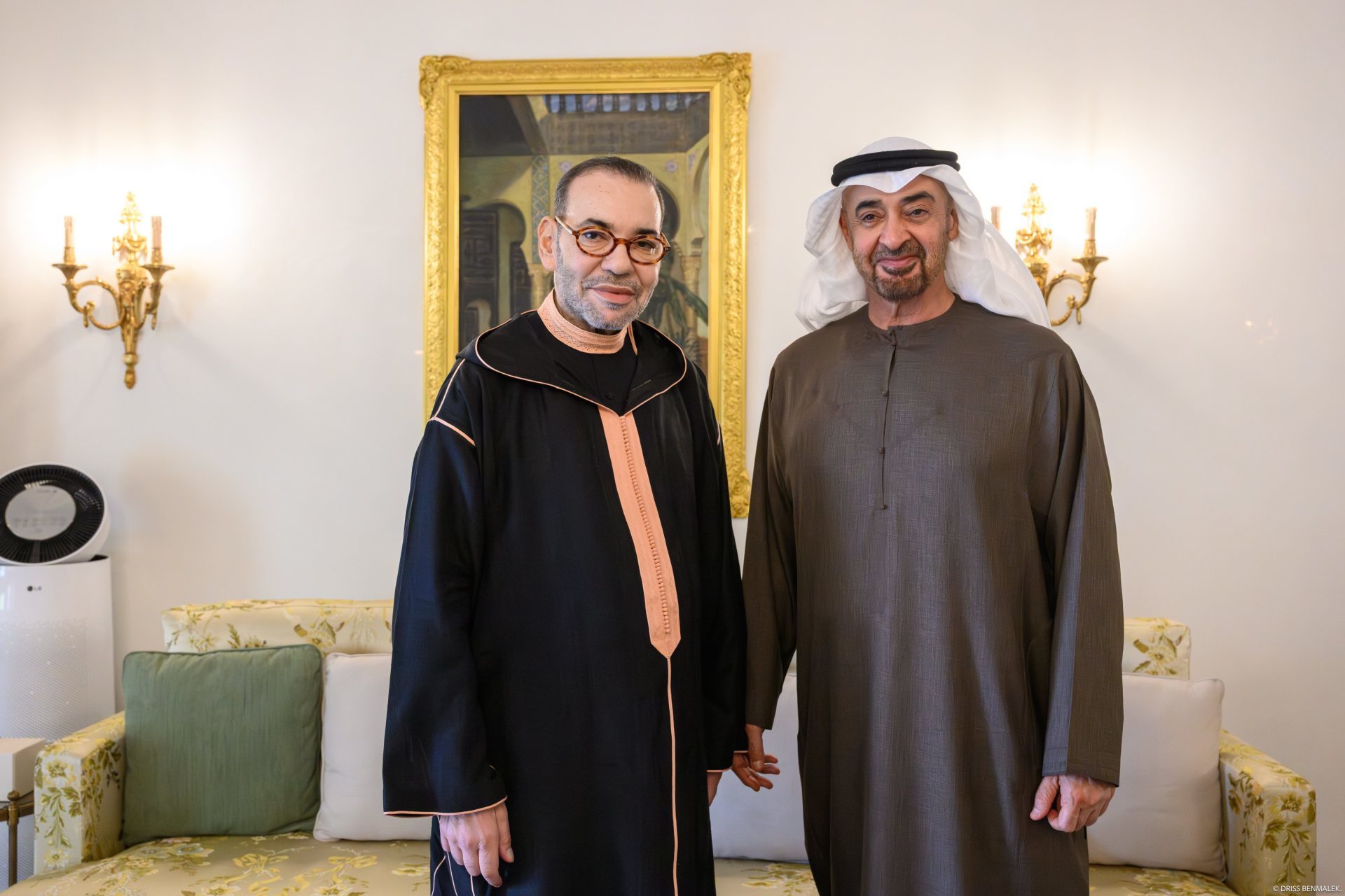 Mohamed VI junto al presidente de Emiratos, el jeque Mohamed bin Zayed Al Nahyan, la semana pasada.