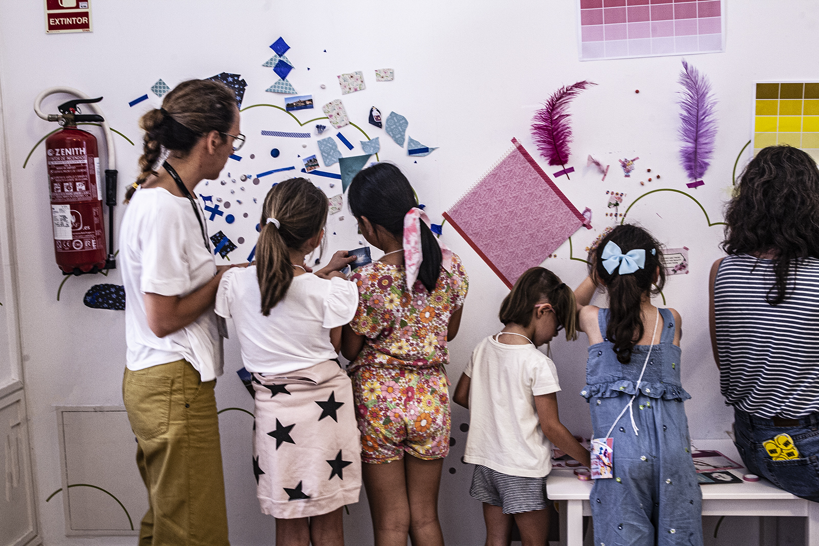Varios niños en el Museo del Prado, en 2025.