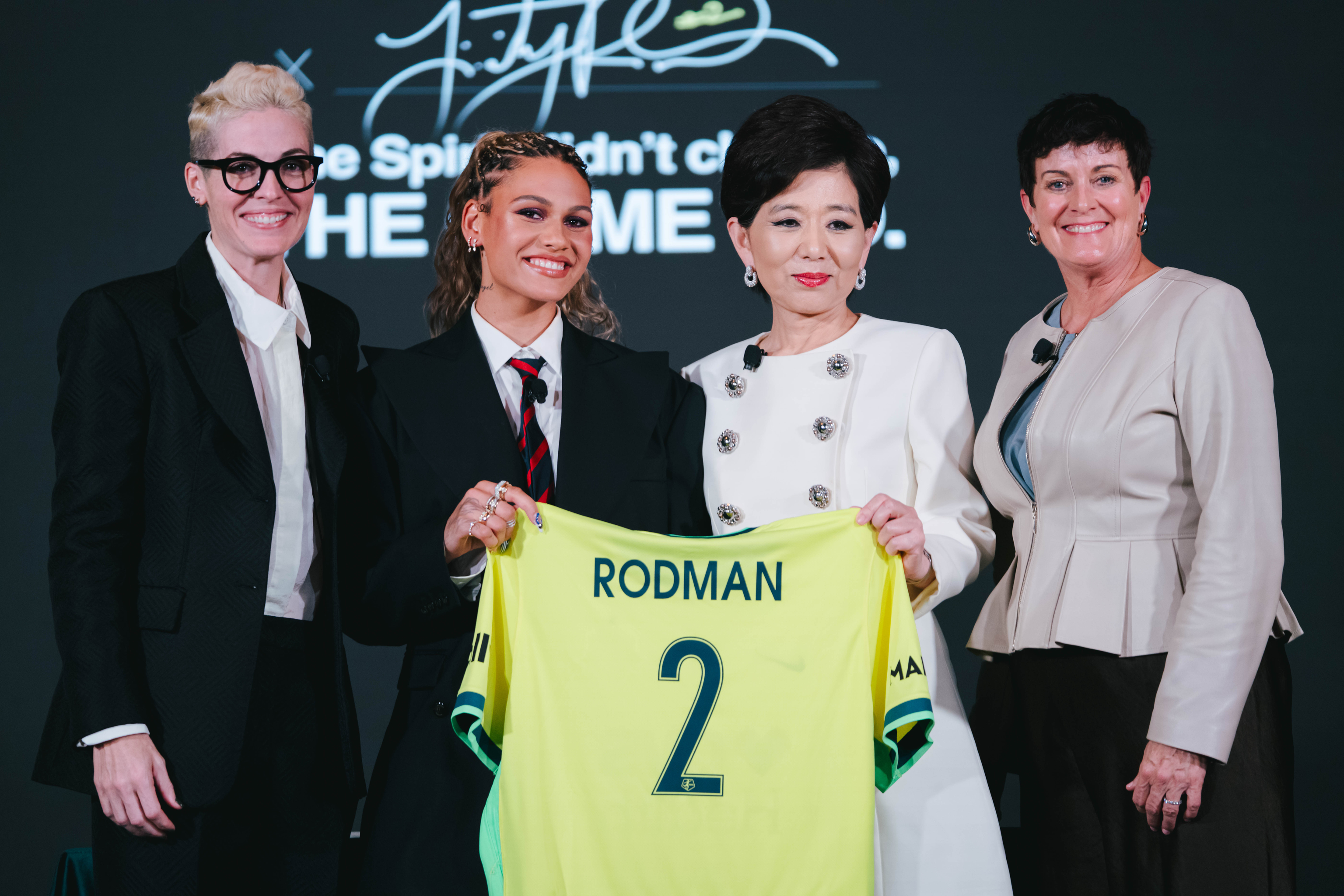 Michele Kang con Trinity Rodman, fichaje del Washington Spirit