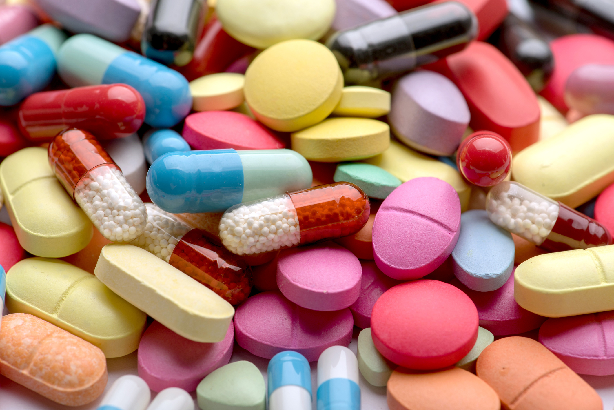 Desde el 'boom' del mercado de fármacos contra el cáncer hasta el último referéndum de Suiza: o aceptan más inmigrantes... o se extinguen plácidamente