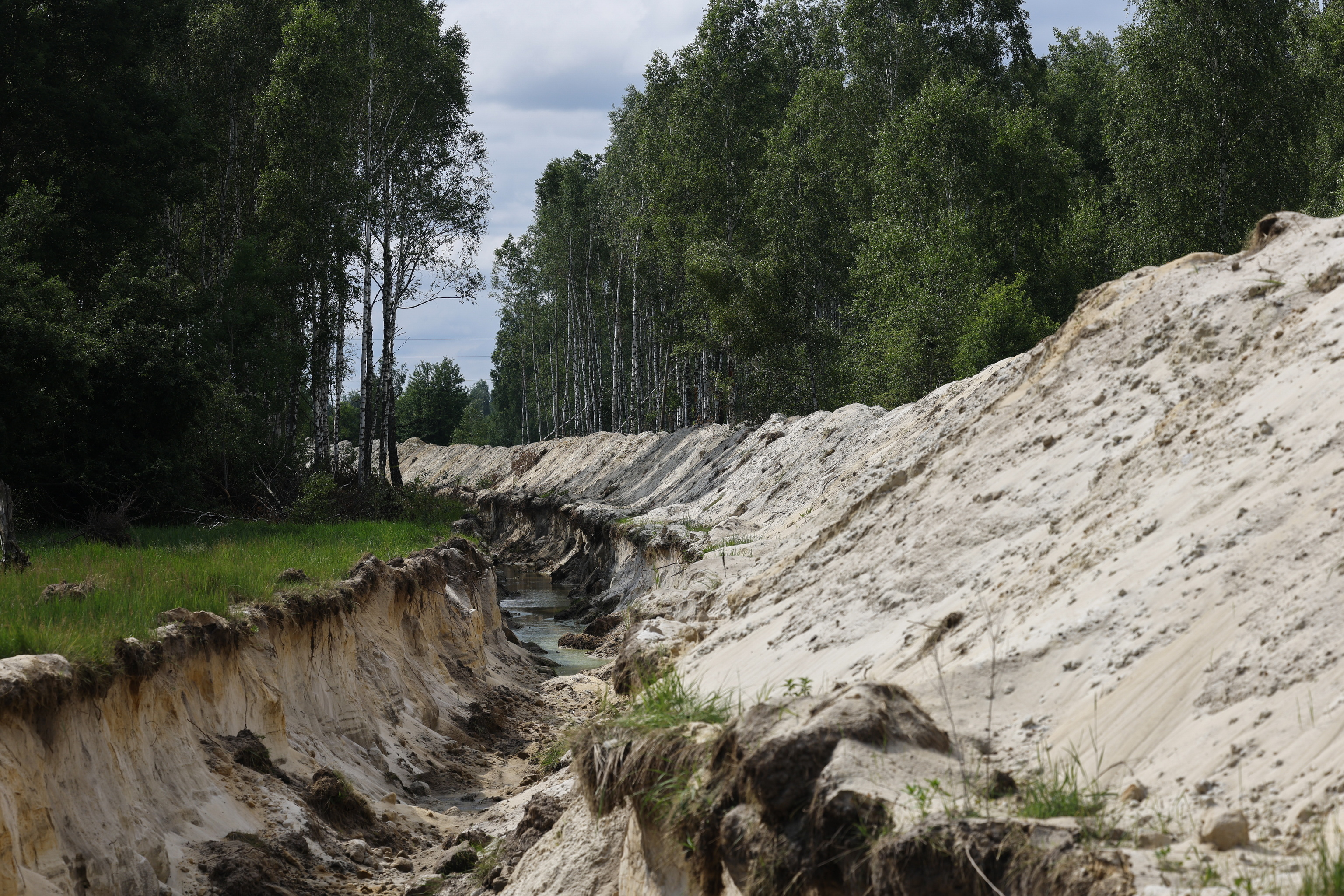 Fortificaciones en la zona de Chernobil, cerca de la frontera bielorrusa.