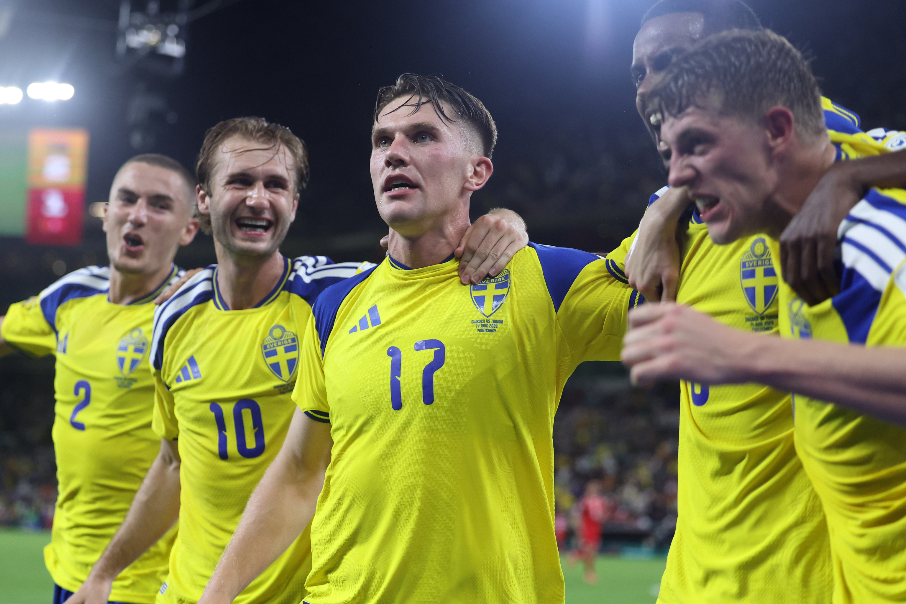 Los jugadores de Suecia celebran uno de los goles ante Túnez en su estreno en el Mundial.
