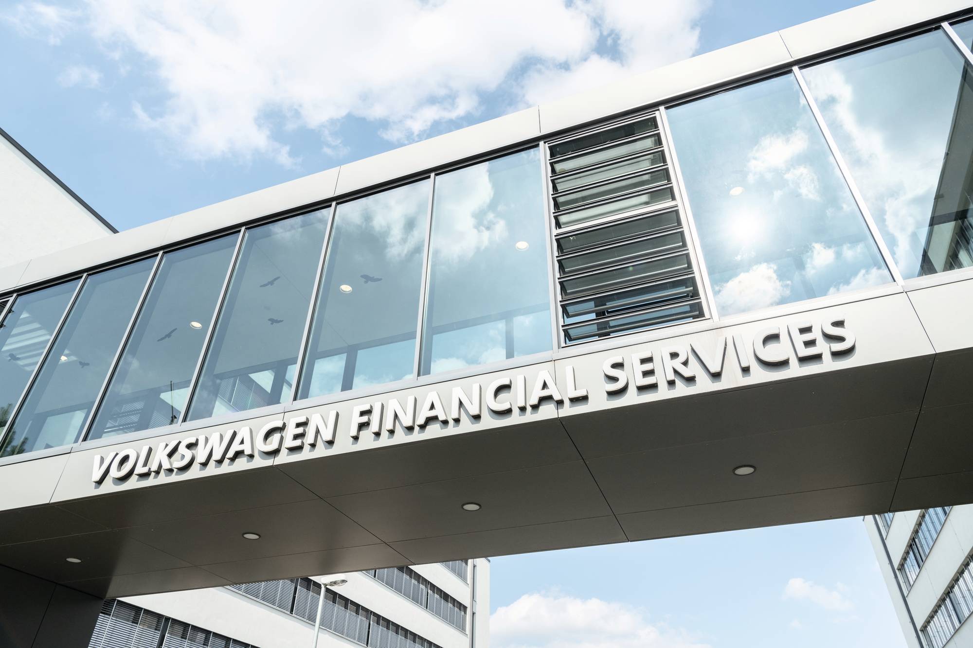 El depósito de Volkswagen Bank a 12 meses ofrece un TAE del 2,80%.