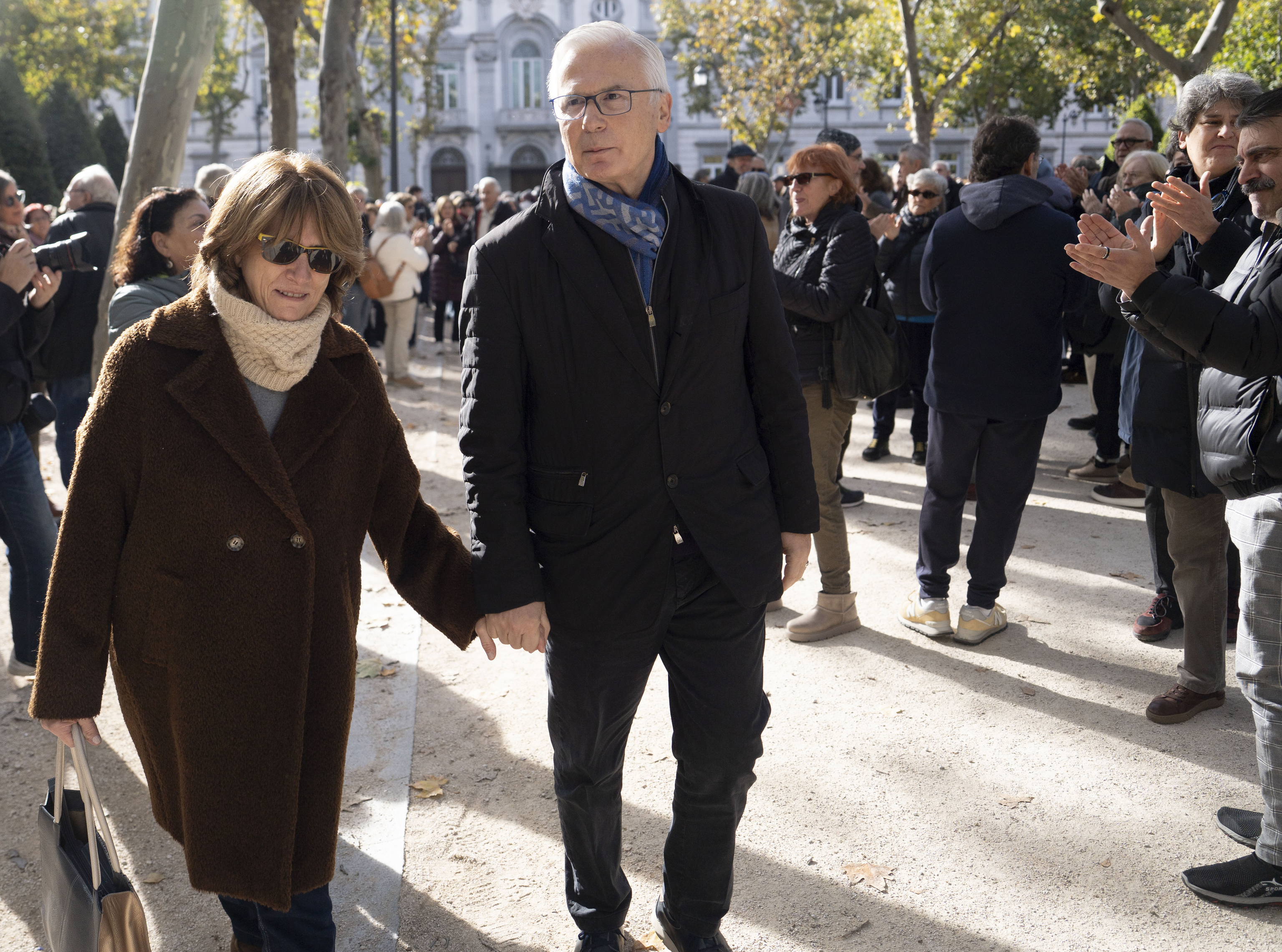 Baltasar Garzón y Dolores Delgado, en la marcha en apoyo a Álvaro García Ortiz.