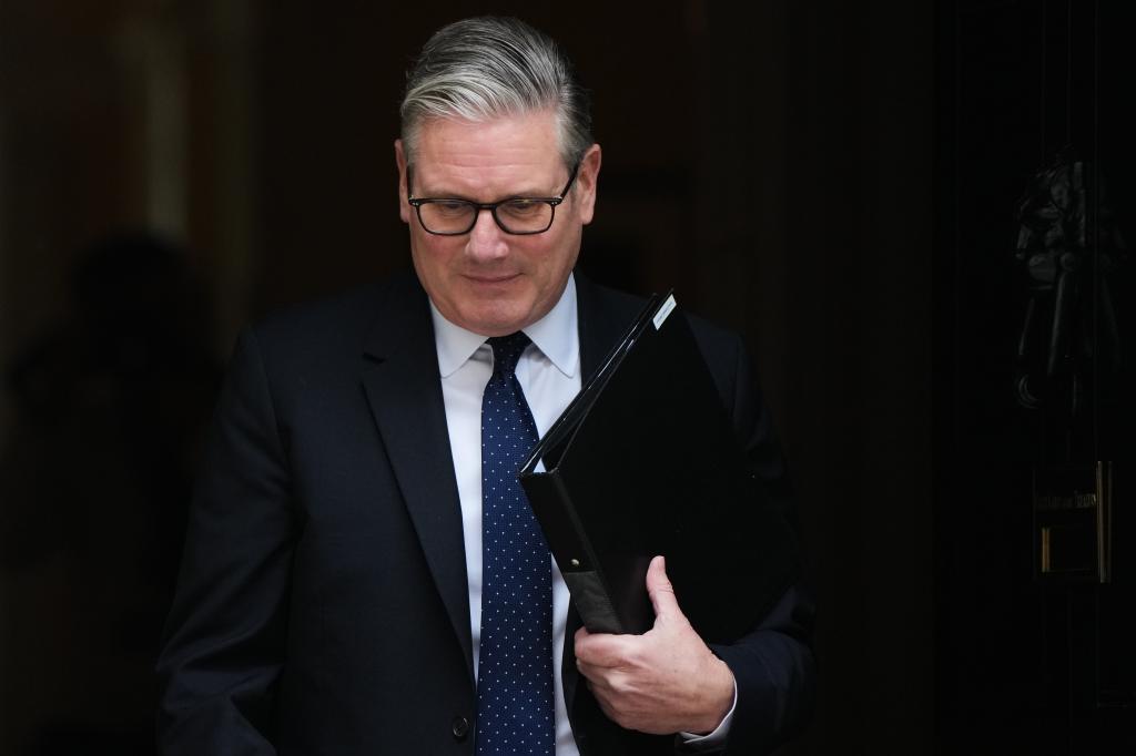 Londres desafía a Washington con su plan para prohibir las redes sociales a menores de 16 años