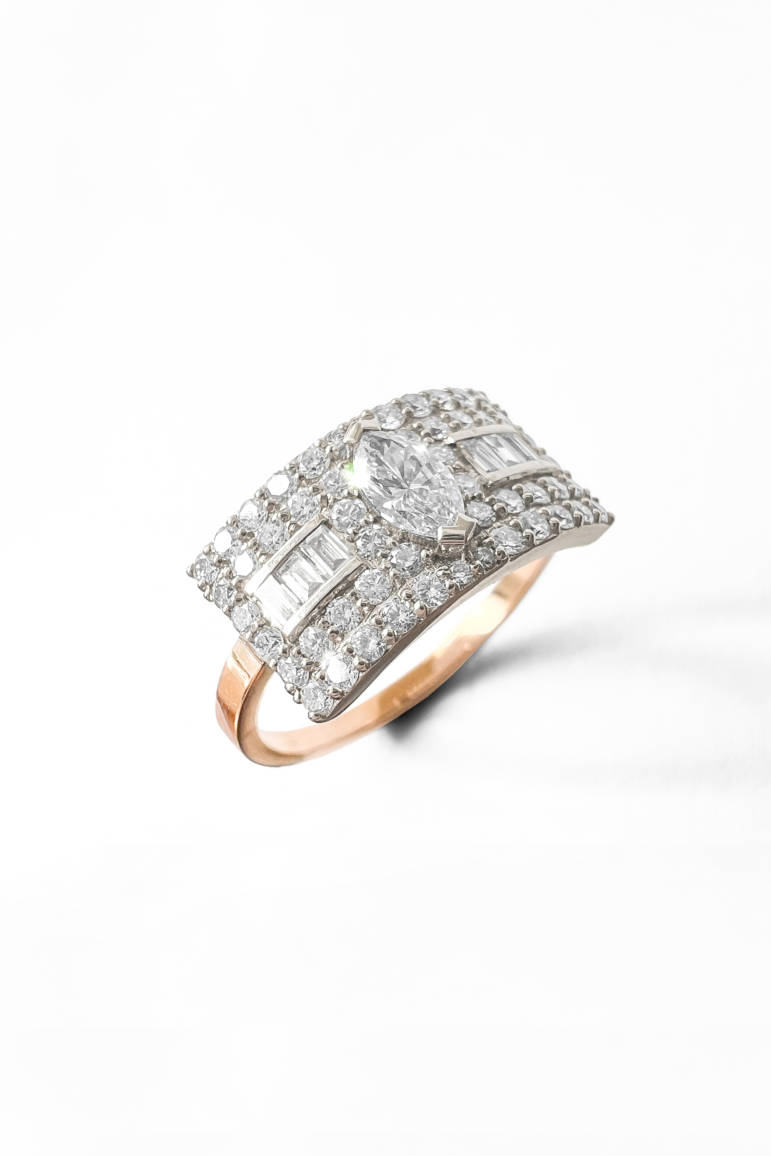 Anillo 'Samll Classic Wife' de Sansoeurs.
