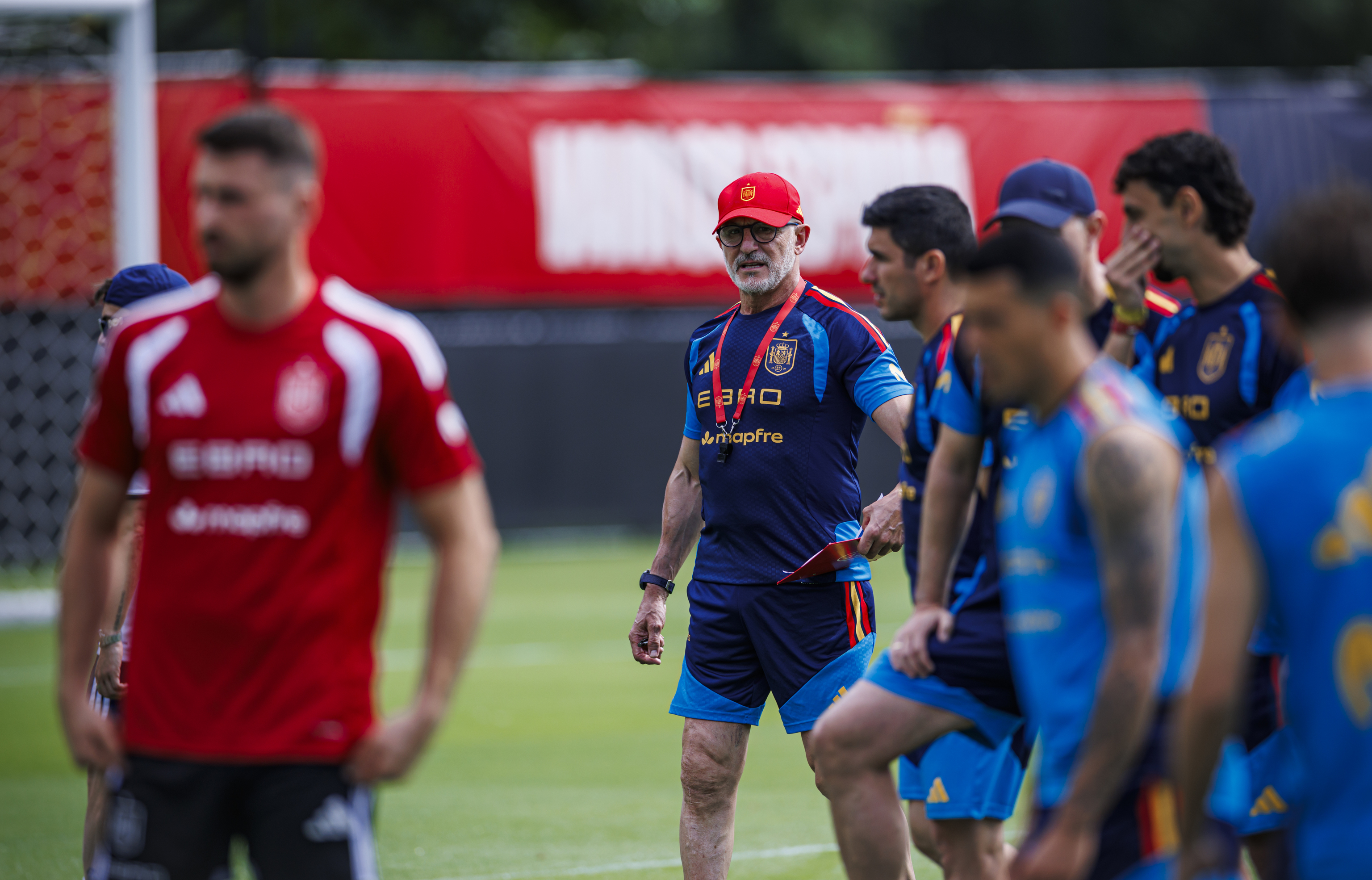 Otra imagen del entrenamiento posterior al empate con Cabo Verde.