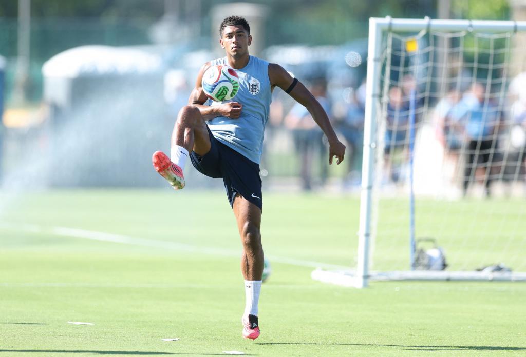 Bellingham durante un entrenamiento con Inglaterra.