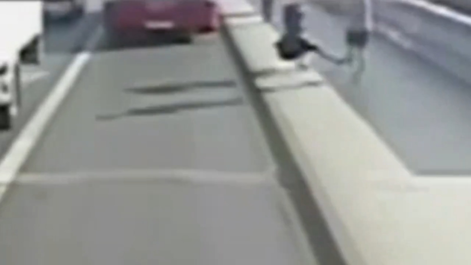 Imagen del vídeo del empujón.