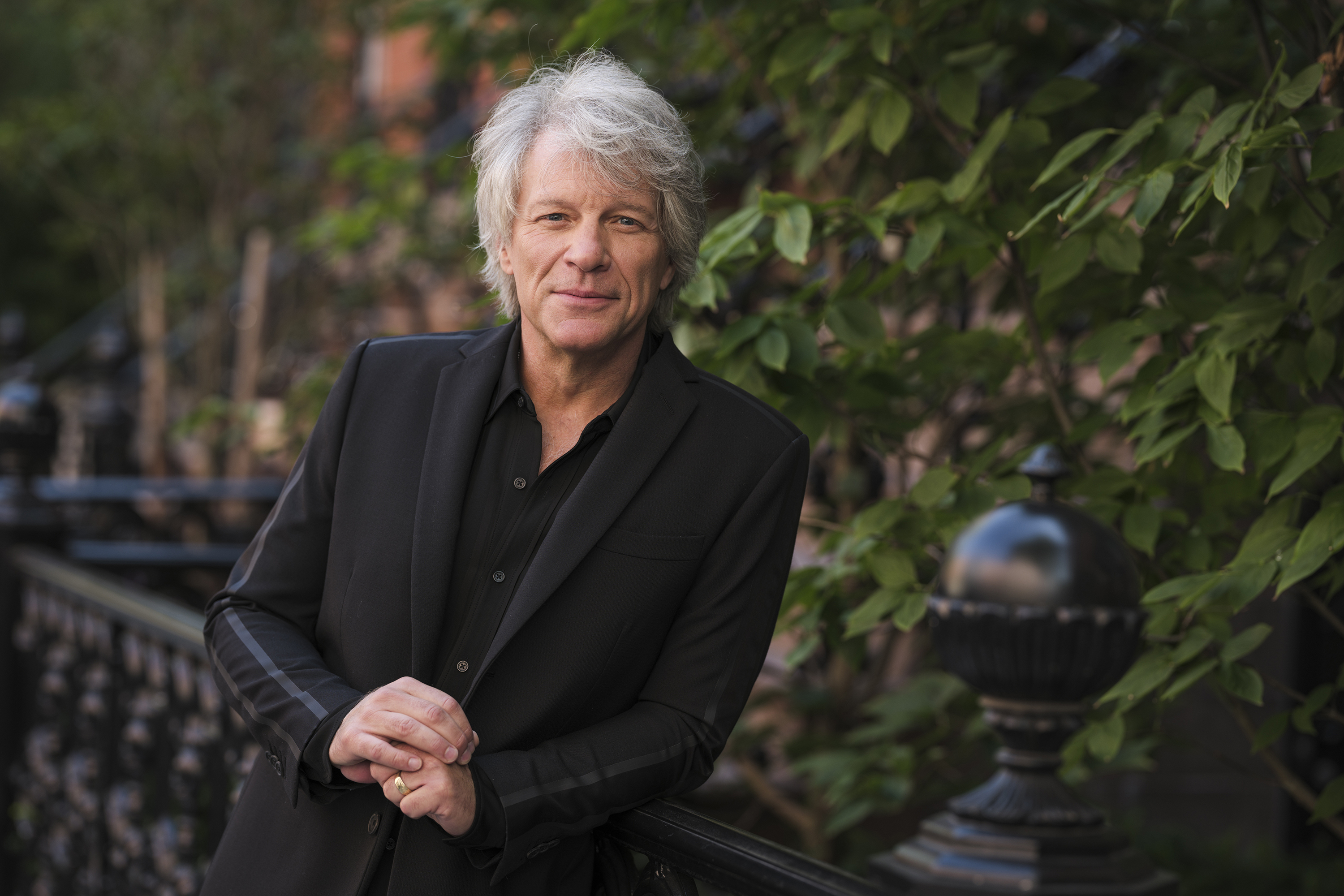 Jon Bon Jovi posa para una foto en Nueva York el 23 de septiembre de 2020 con motivo de la promoción de su nuevo álbum '2020'..