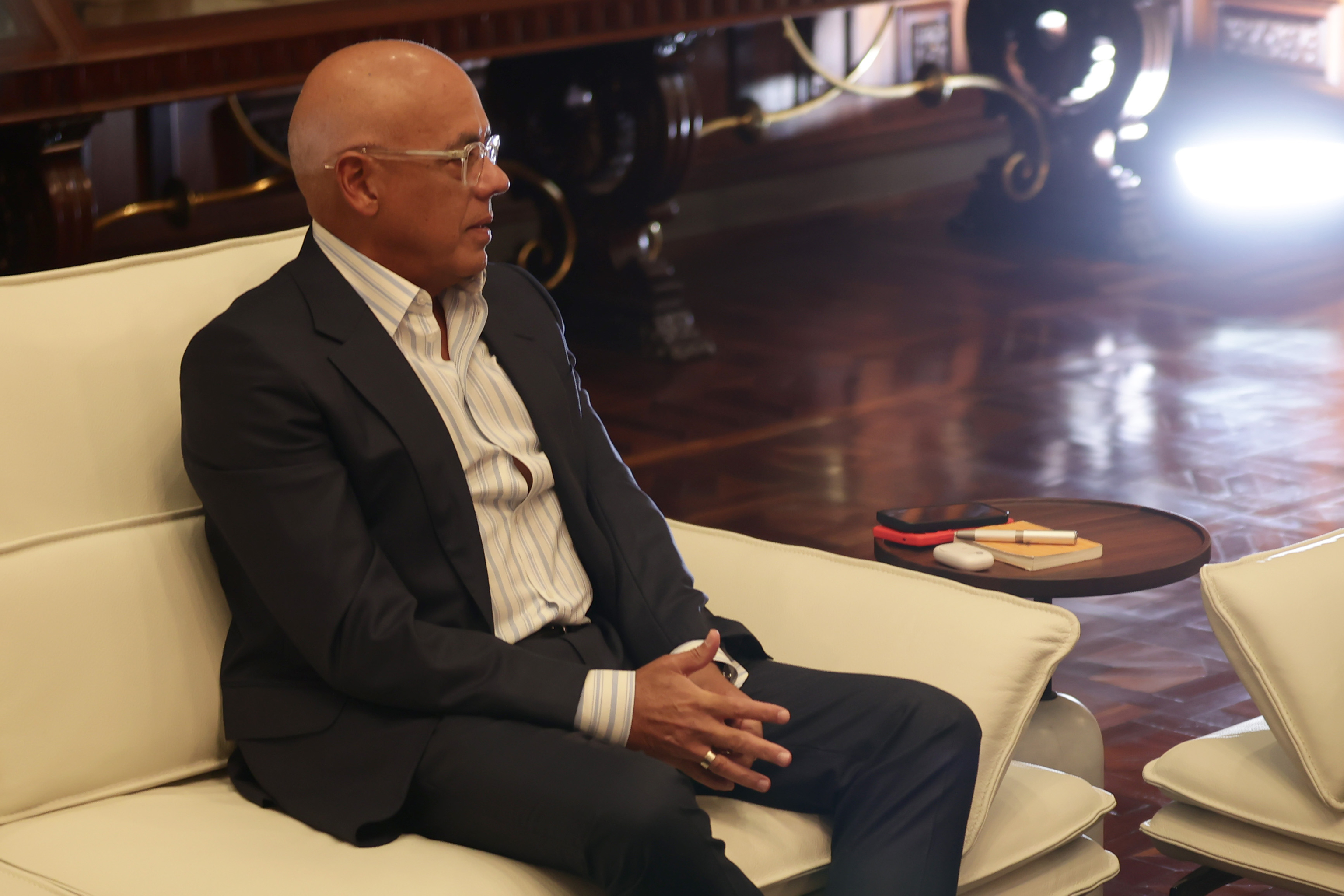 El presidente de la Asamblea Nacional, Jorge Rodríguez, en la reunión, este jueves en Caracas.