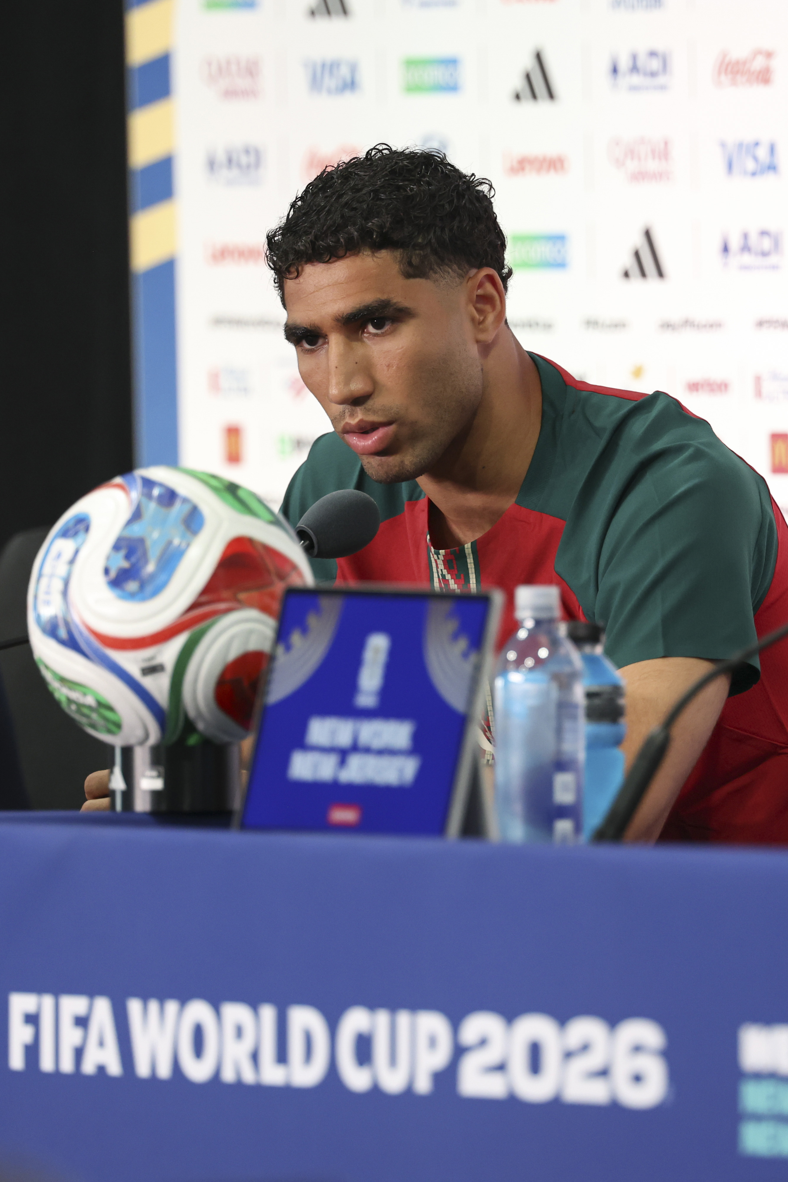 Achraf Hakimi, durante una rueda de prensa de la selección de Marruecos en el Mundial.