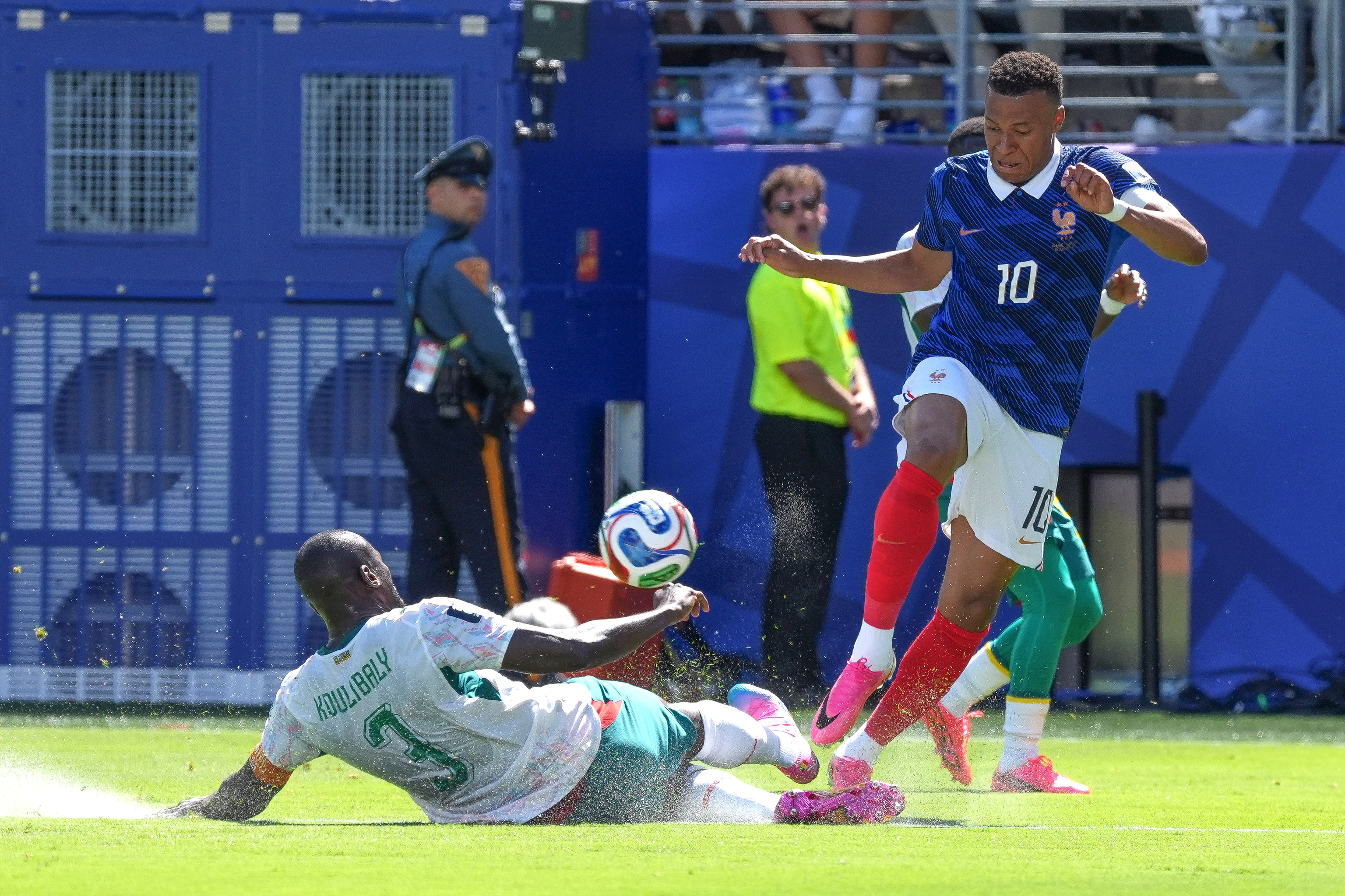 Kylian Mbappé, durante el partido frente a Senegal.