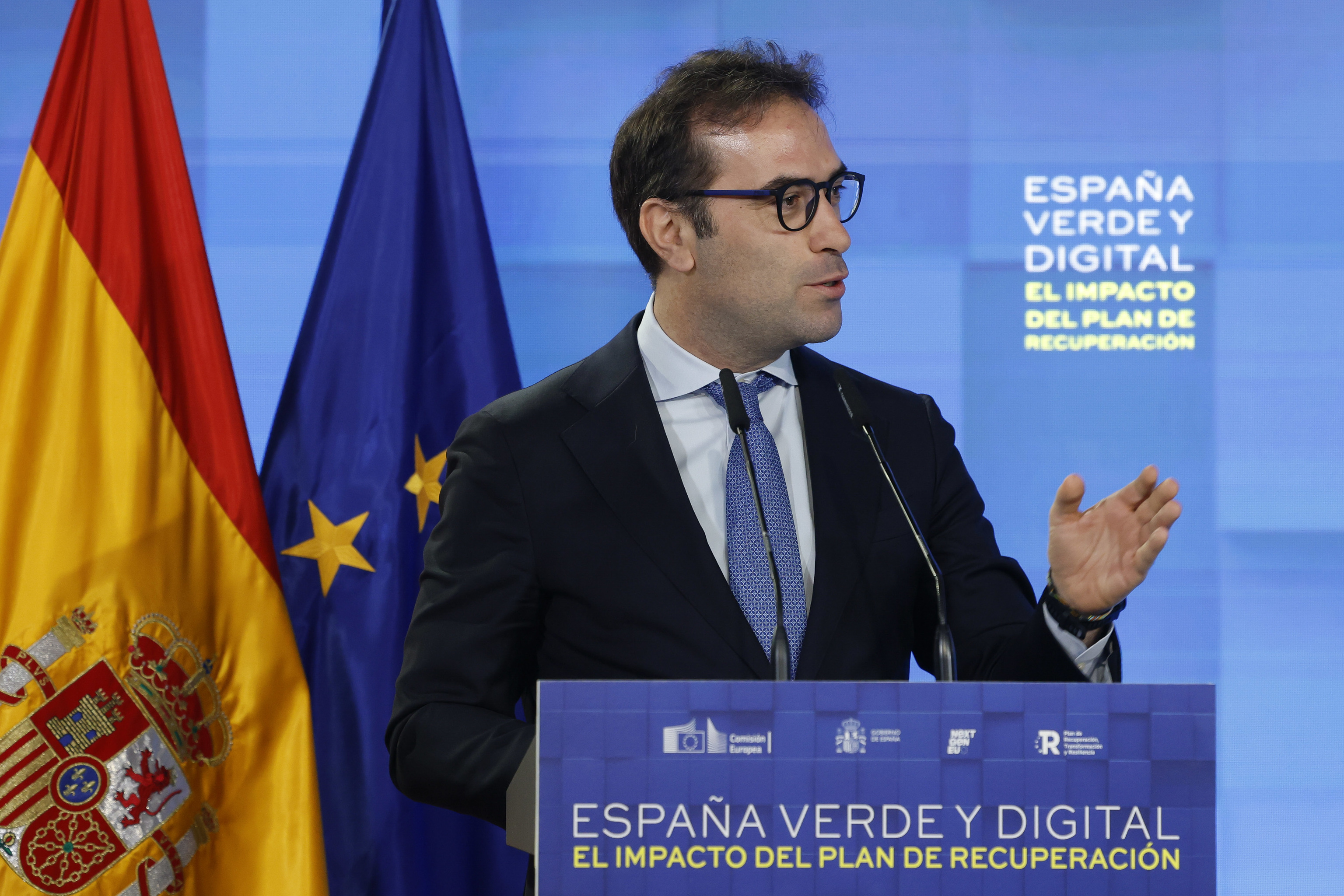 El Gobierno presume de mejorar la productividad pero aún harían falta 20 años de superar a la UE para igualar la media comunitaria