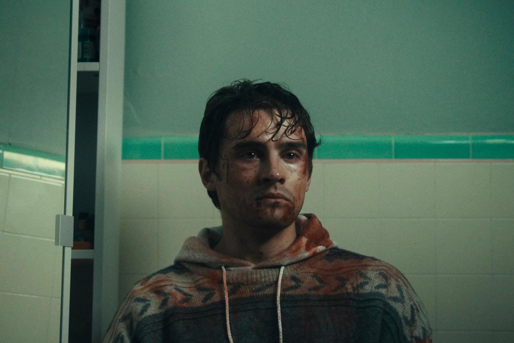 Michael Johnston en un momento de Obsession.
