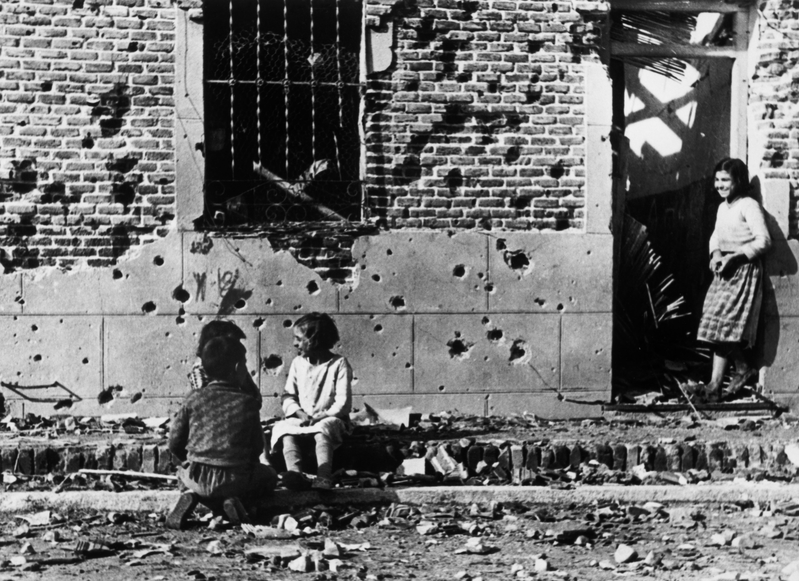 La fotografía que Robert Capa tómo en Peironcely, 10, en Madrid.
