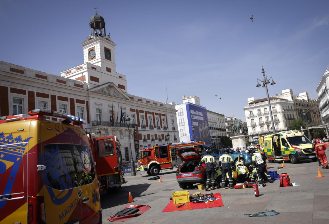 Un momento del simulacro en la Puerta del Sol de Madrid.