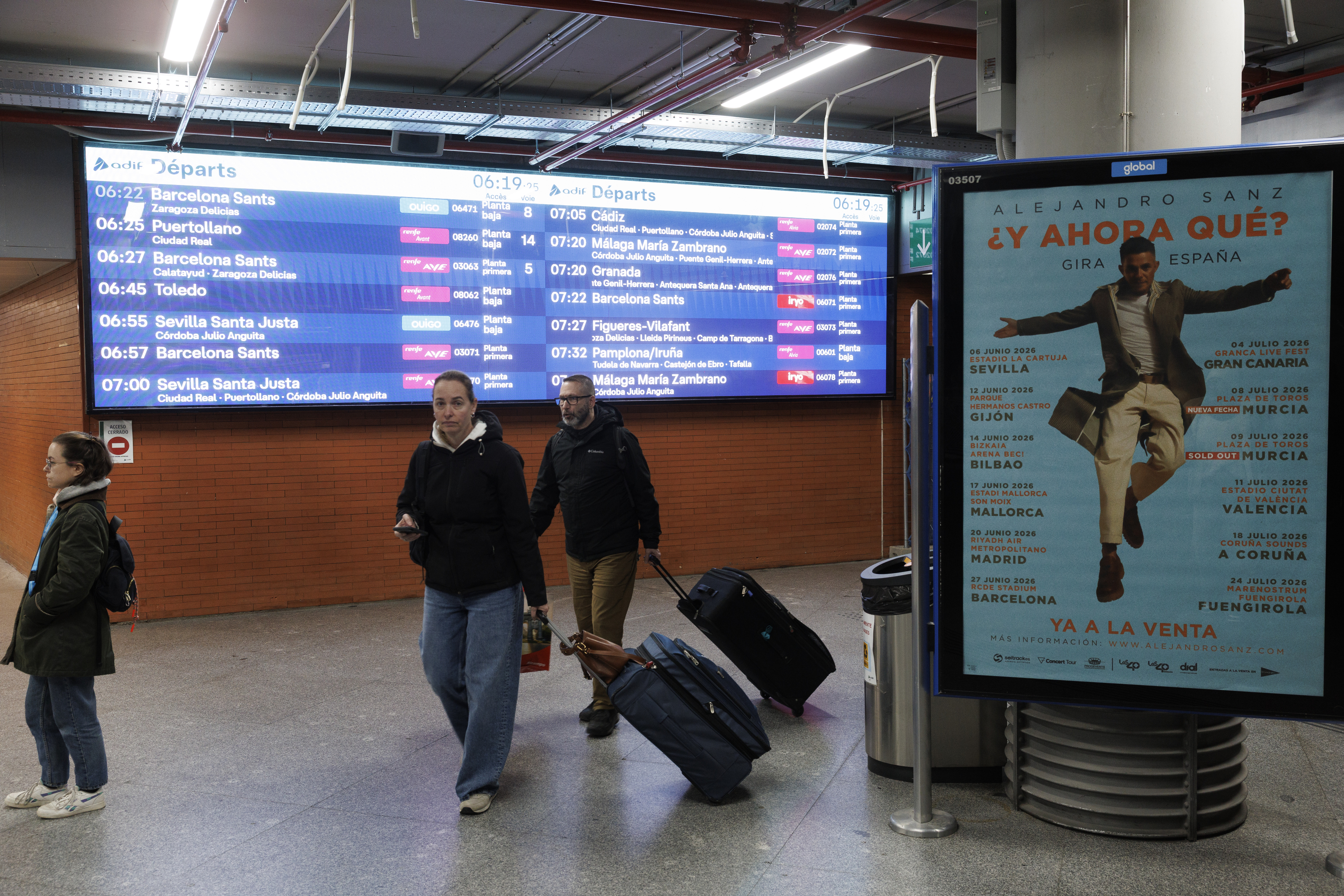 Se reanuda el servicio en la línea de alta velocidad entre Madrid y Sevilla.