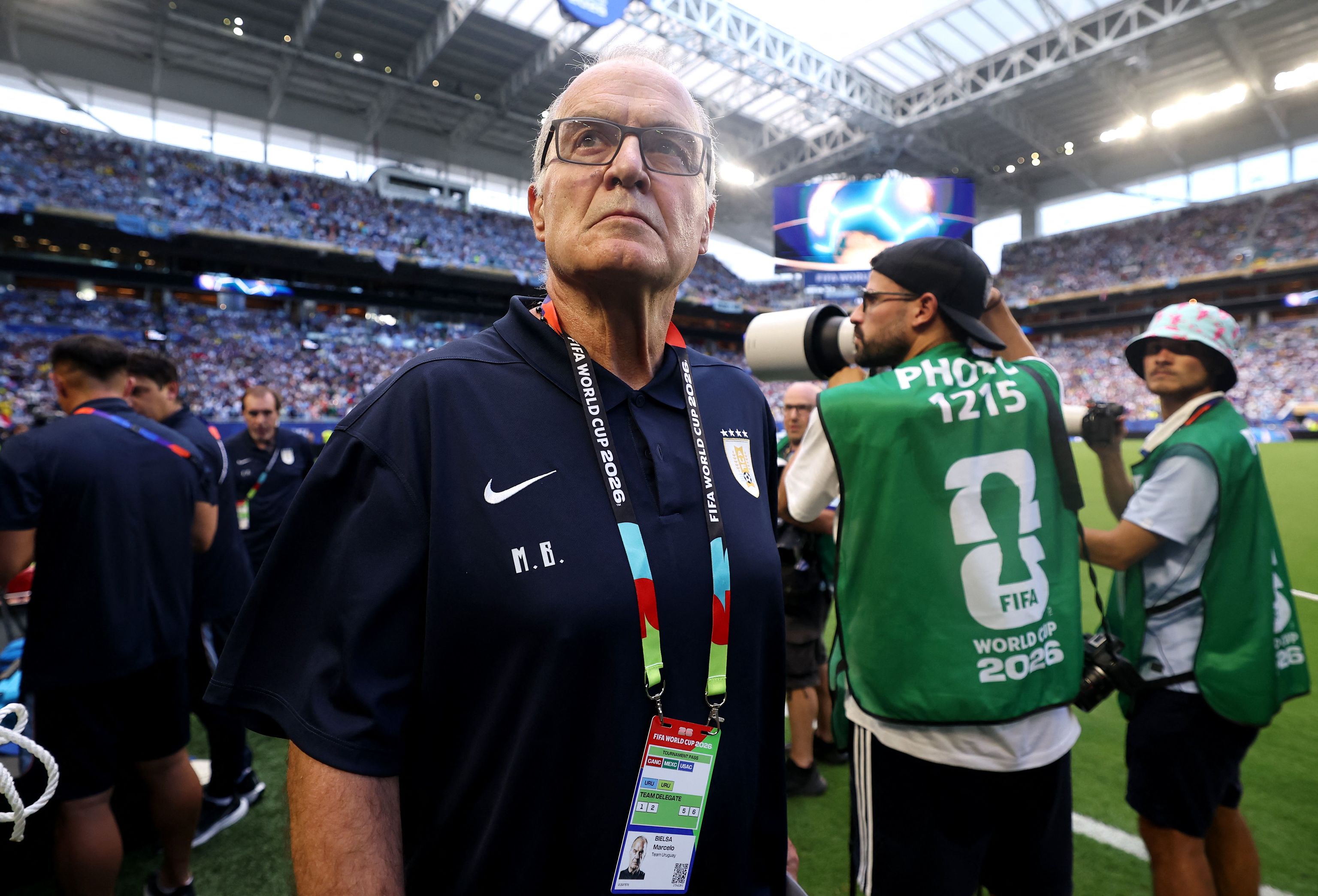 Bielsa, poco antes del inicio del partido Uruguay - Cabo Verde.