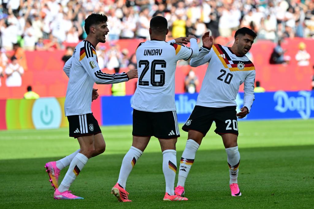 La Selección alemana tras su partido contra Costa de Marfil.
