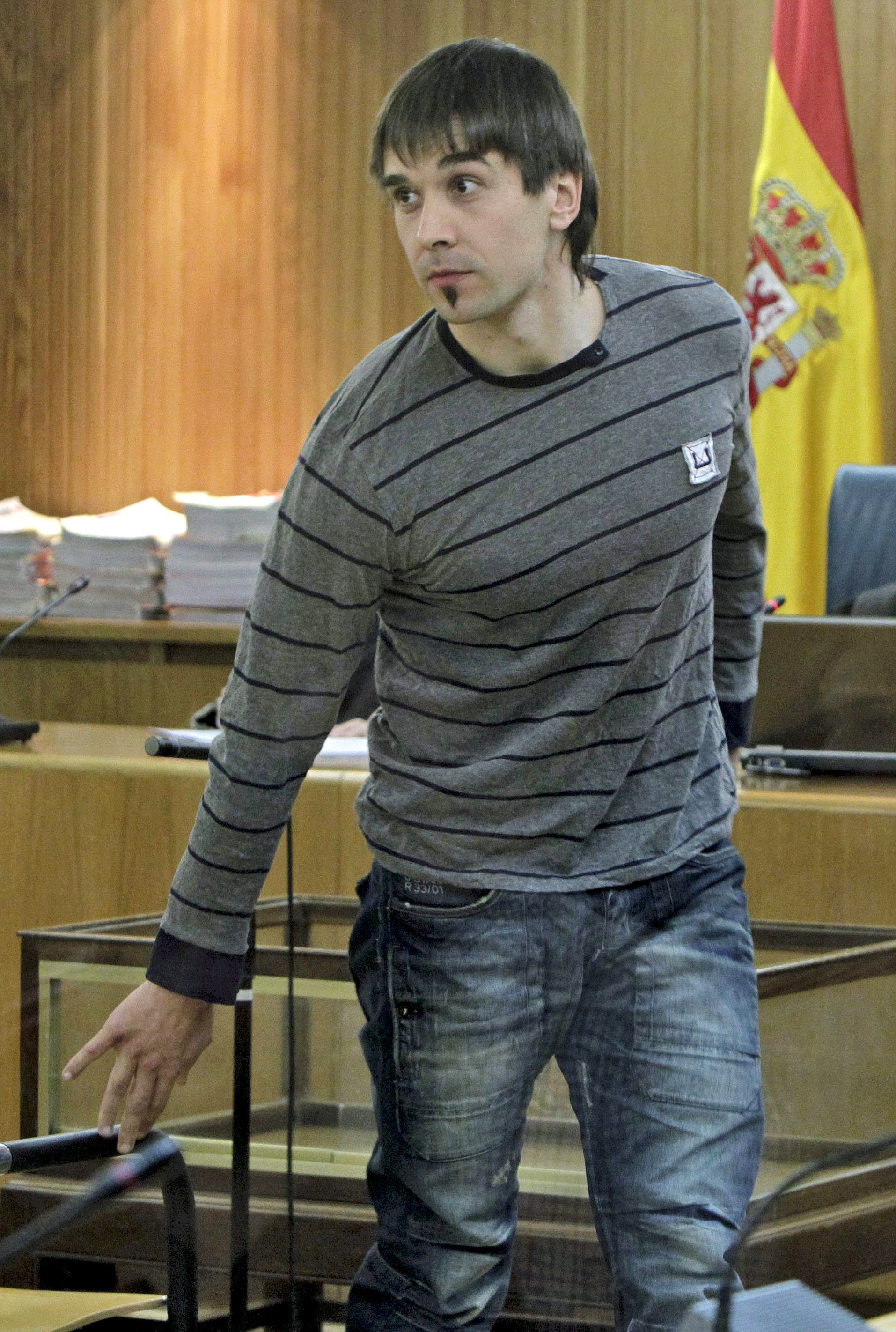 El etarra Asier Arzalluz durante uno de los juicios celebrados en la Audiencia Nacional en Madrid.