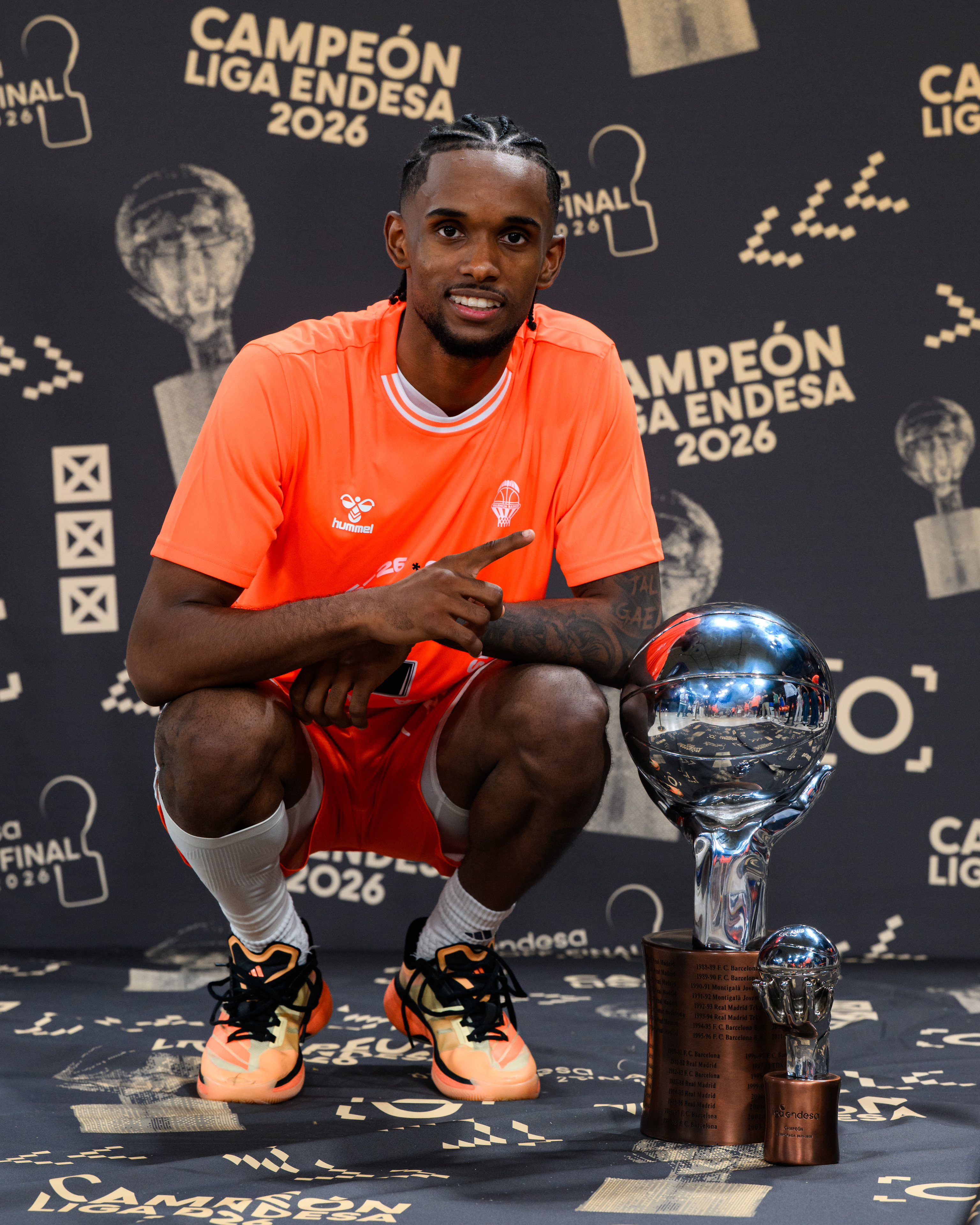 Montero, con el título de la Liga Endesa.