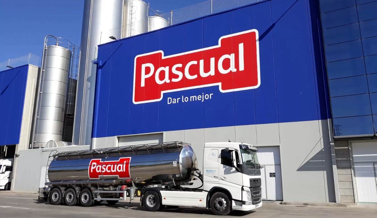 Una fábrica de Leche Pascual.