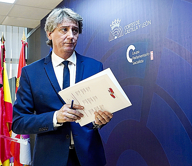 El secretario general del PSCYL, Carlos Martínez.