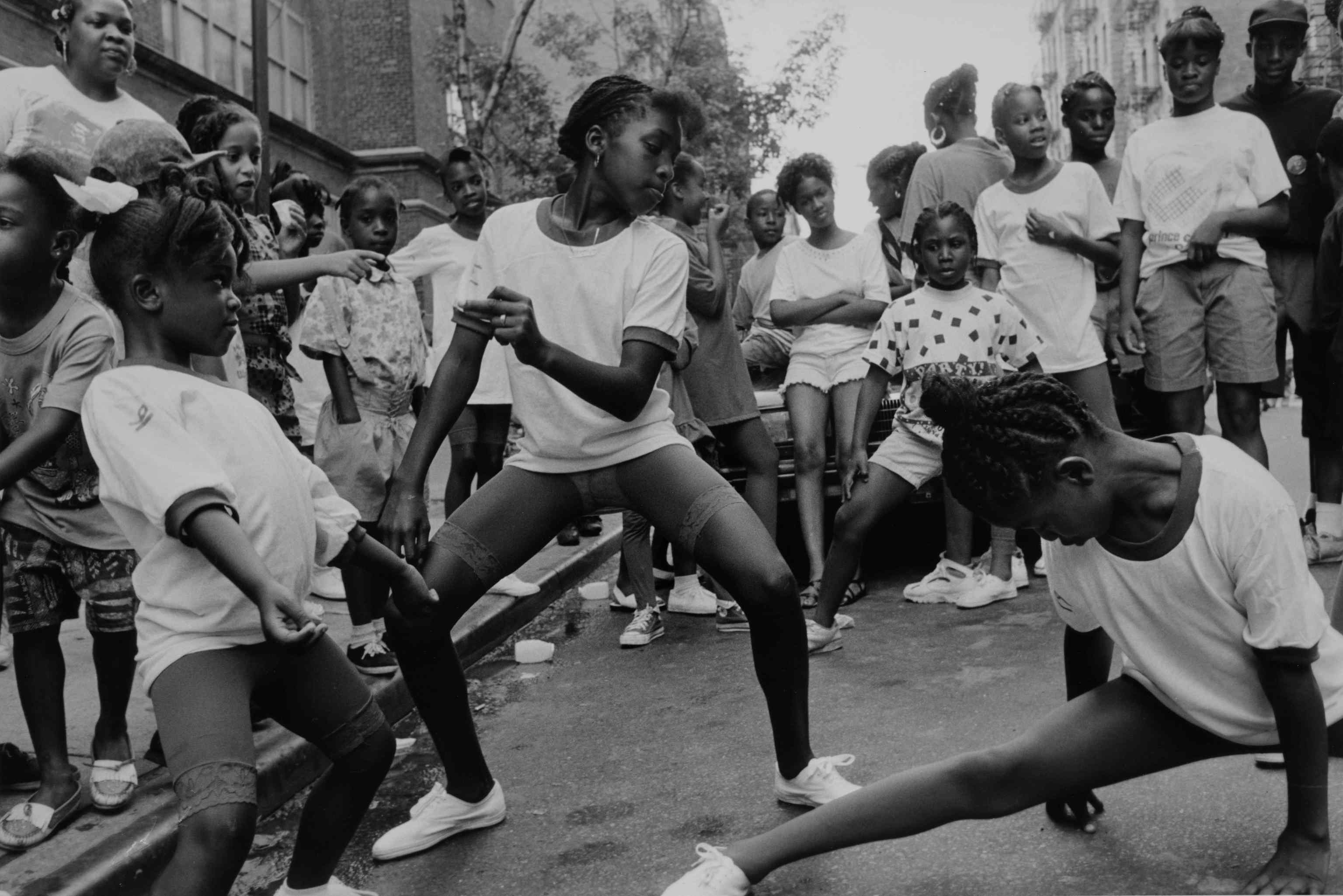 Una de las series de Martine Barrat sobre las 'Block Parties' en Harlem, en 1992.