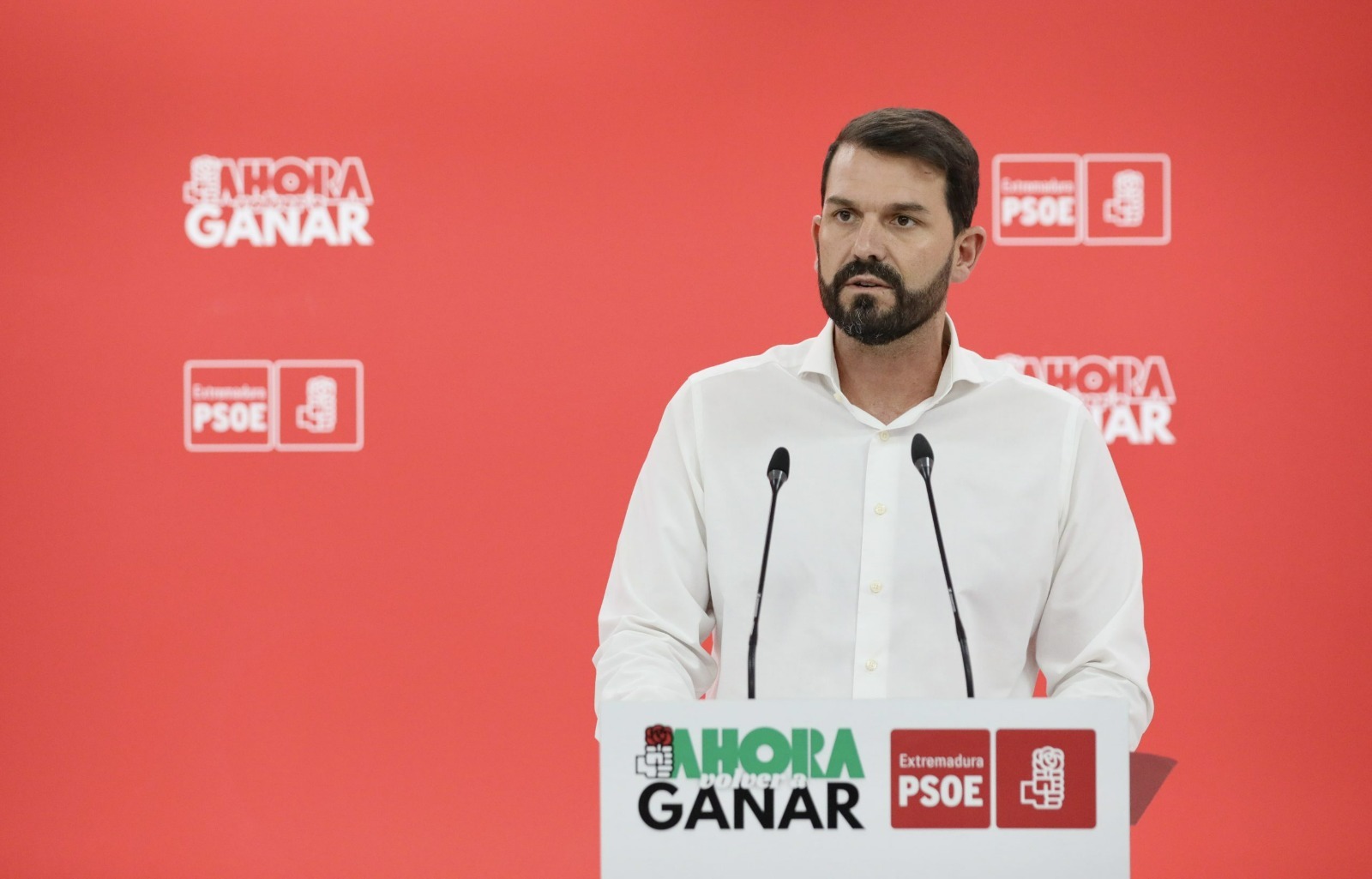 El secretario general del PSOE de Extremadura, �lvaro S�nchez Cotrina