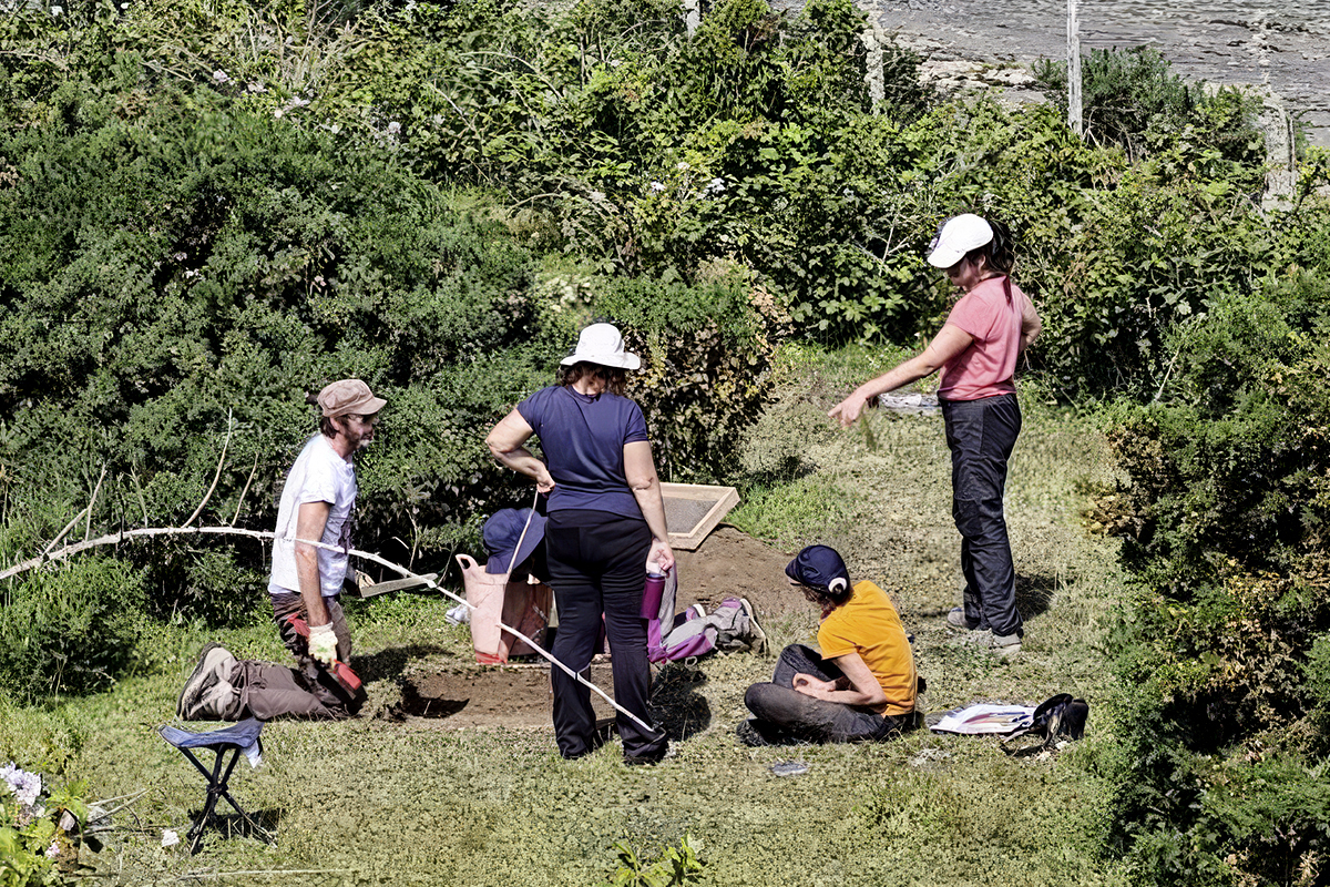 El equipo de 'Navegando entre dos aguas' en el Archipiélago Chiloé, al sur de Chile.