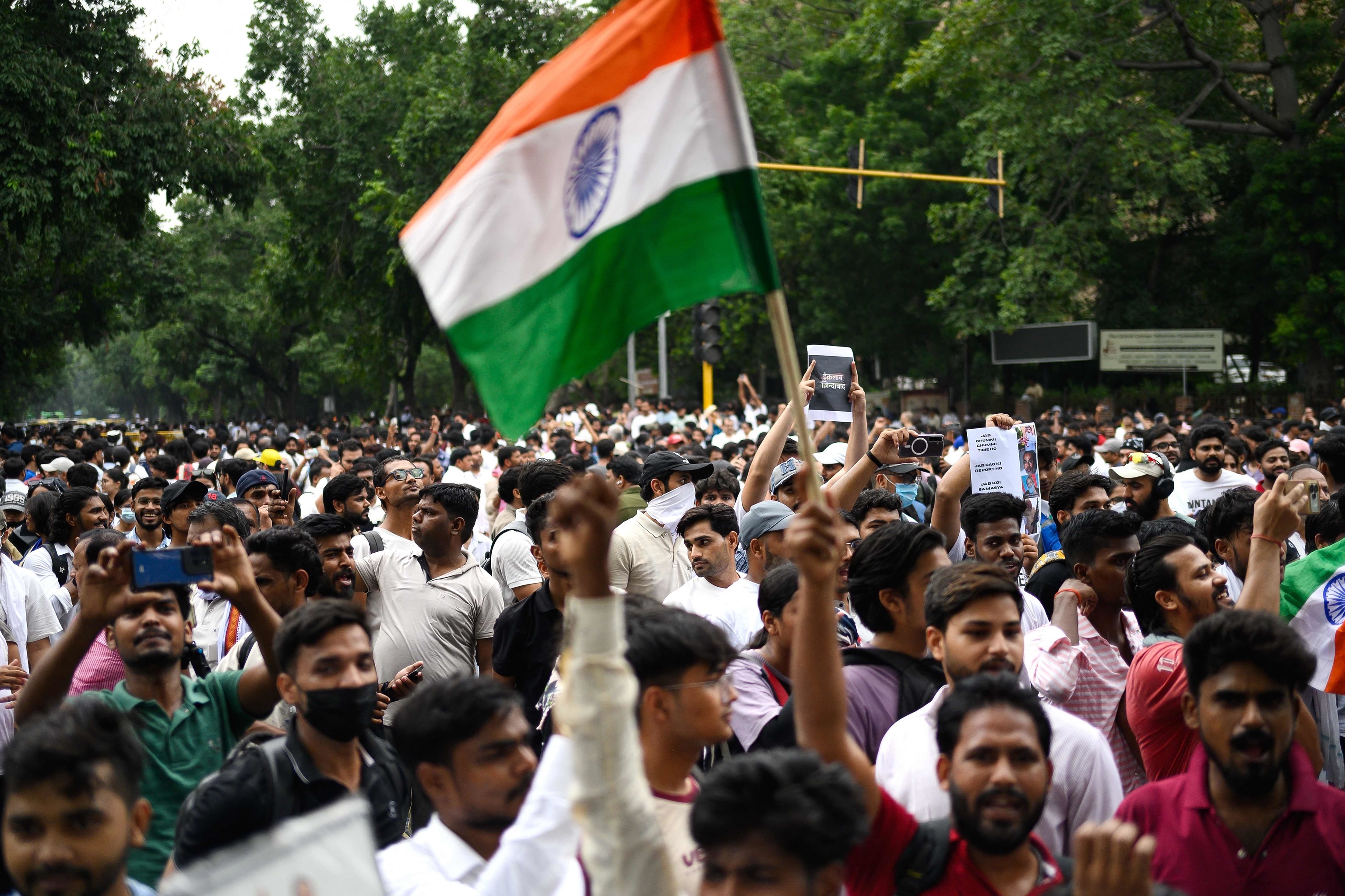 Seguidores del Partido Janata de la Cucaracha, este lunes, en una protesta en Nueva Delhi.