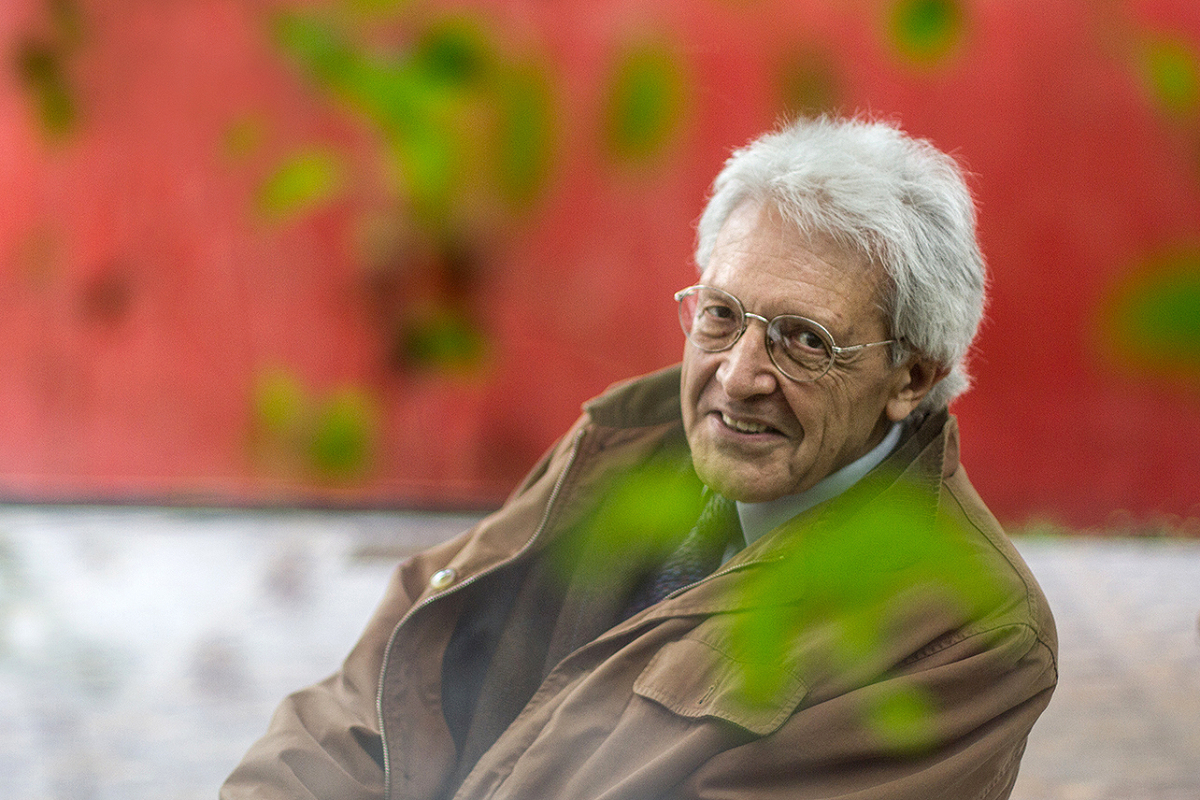 Mario Perniola