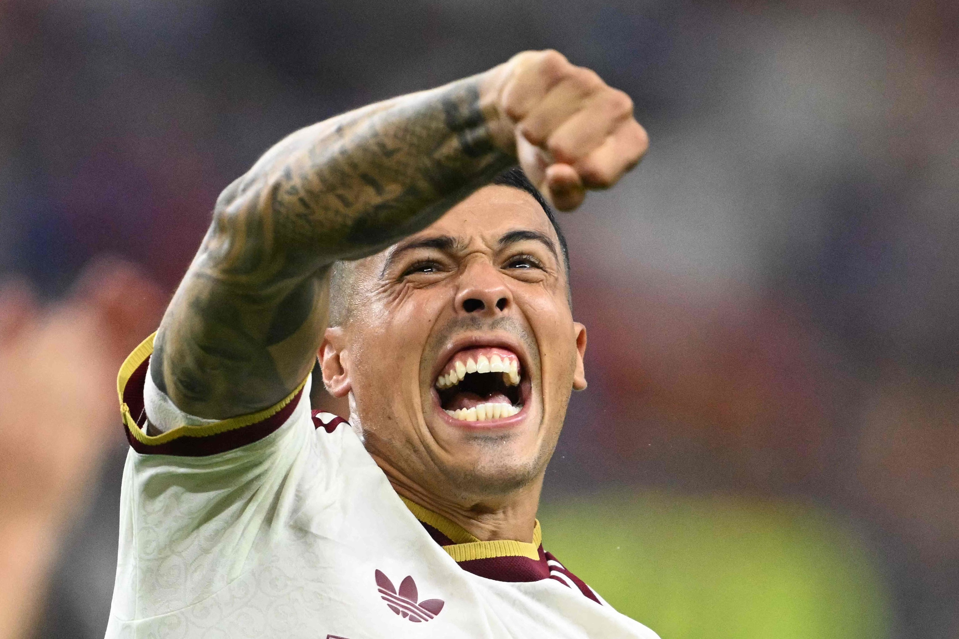 Pedro Porro festeja el triunfo ante Francia en semifinales.