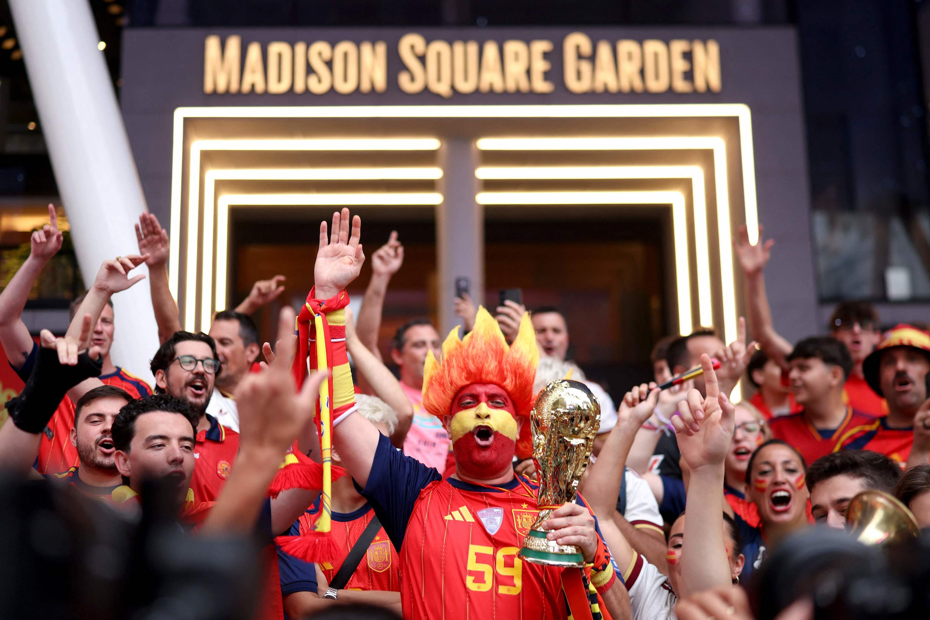 Hinchas españoles, el pasado sábado, en el Madison Square Garden.