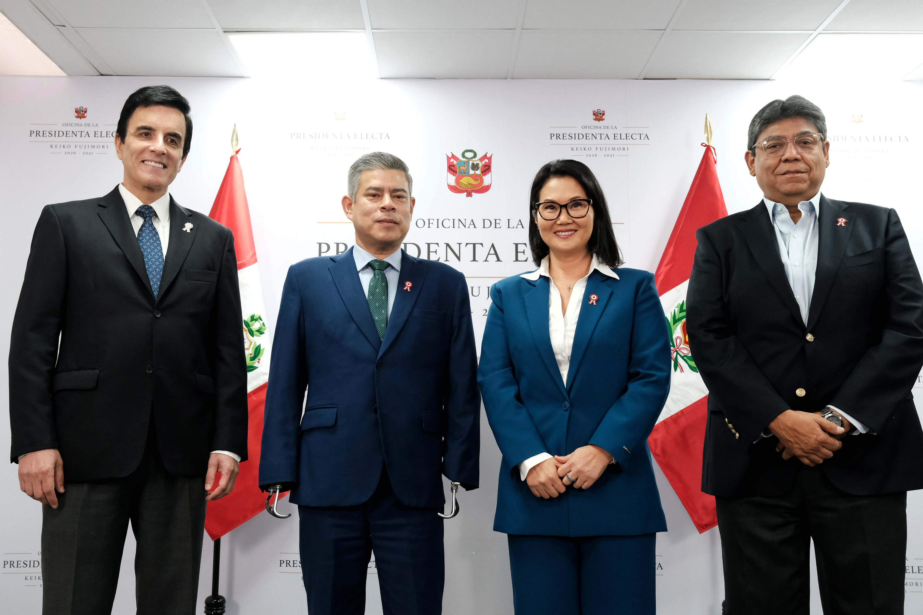 Carlos Espá, Luis Galarreta, Keiko Fujimori y Elmer Cuba.