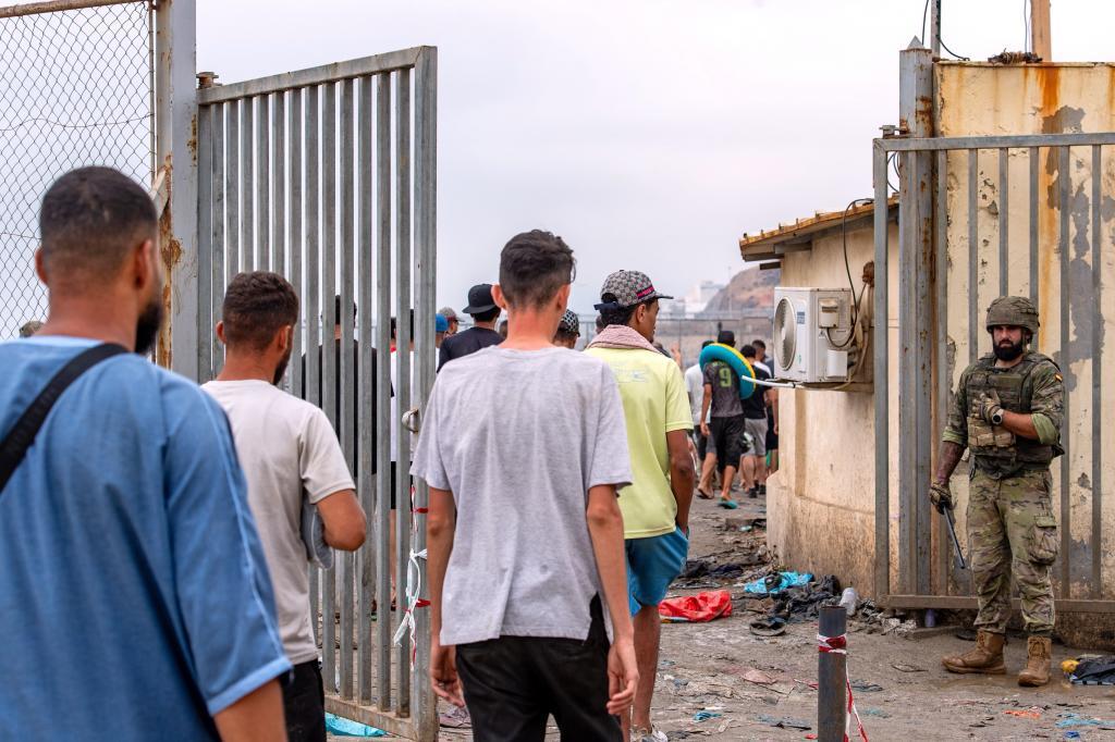 Llegada masiva de inmigrantes a Ceuta
