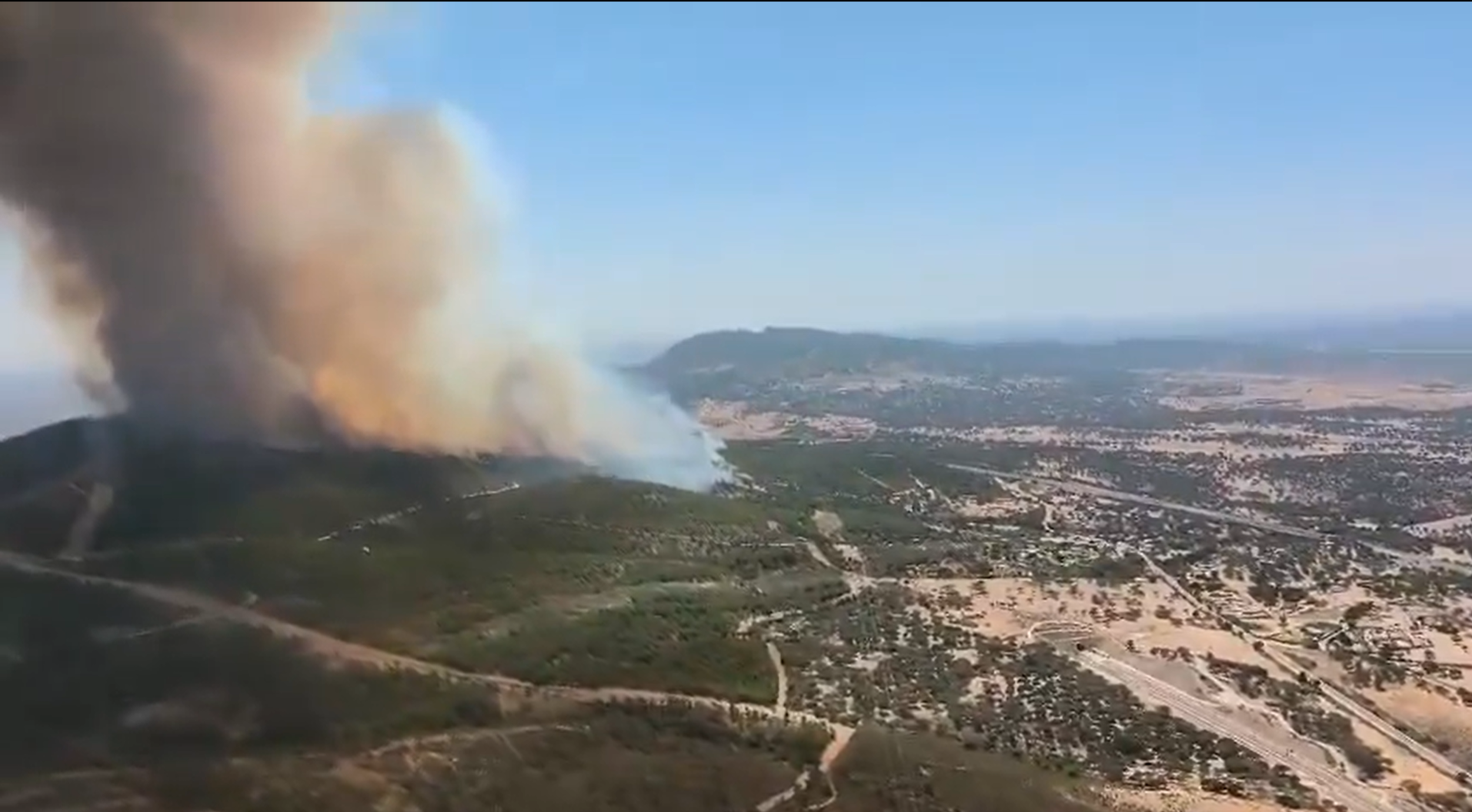 Imagen a�rea del incendio en C�ceres