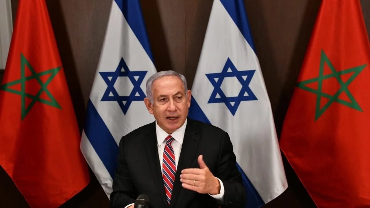 El primer ministro Benjamin Netanyahu cuando Israel normalizó las relaciones con Marruecos.