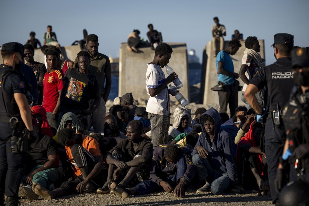 Entrada masiva de inmigrantes en Ceuta