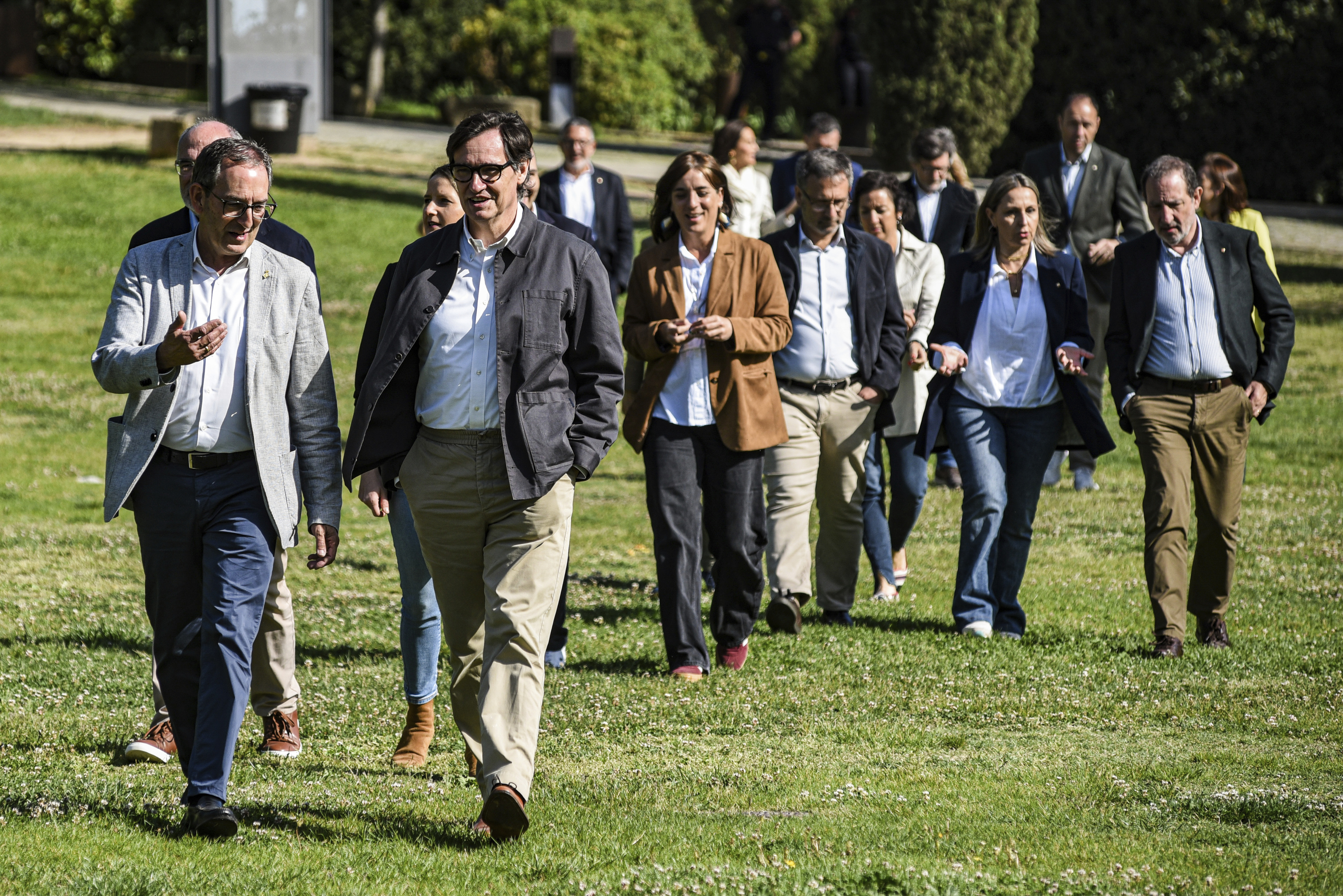 El presidente de la Generalitat, Salvador Illa, acompañado del alcalde San Fruitós de Bages asiste a las cuartas jornadas de trabajo del Govern