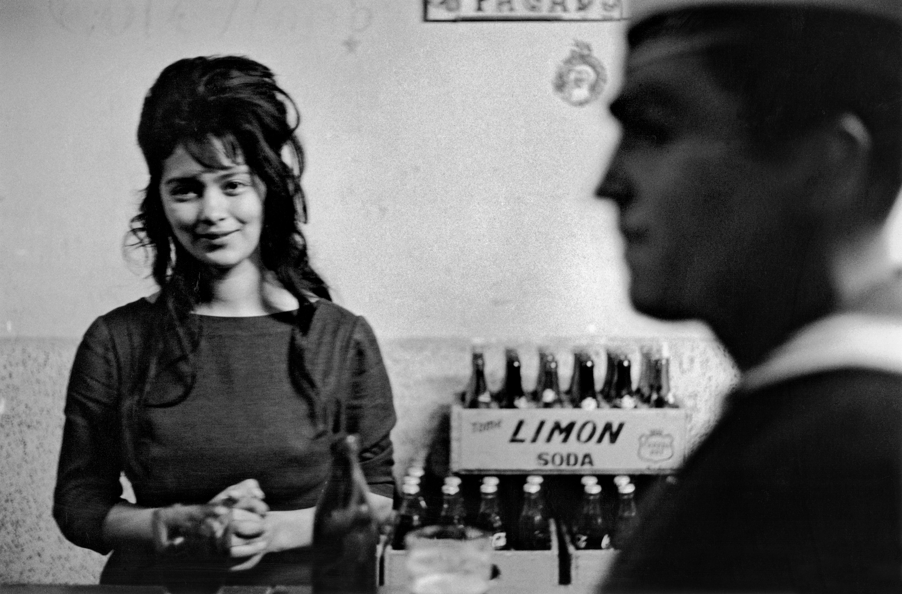 'Bar de Valparaíso' (1963) de Sergio Larraín.