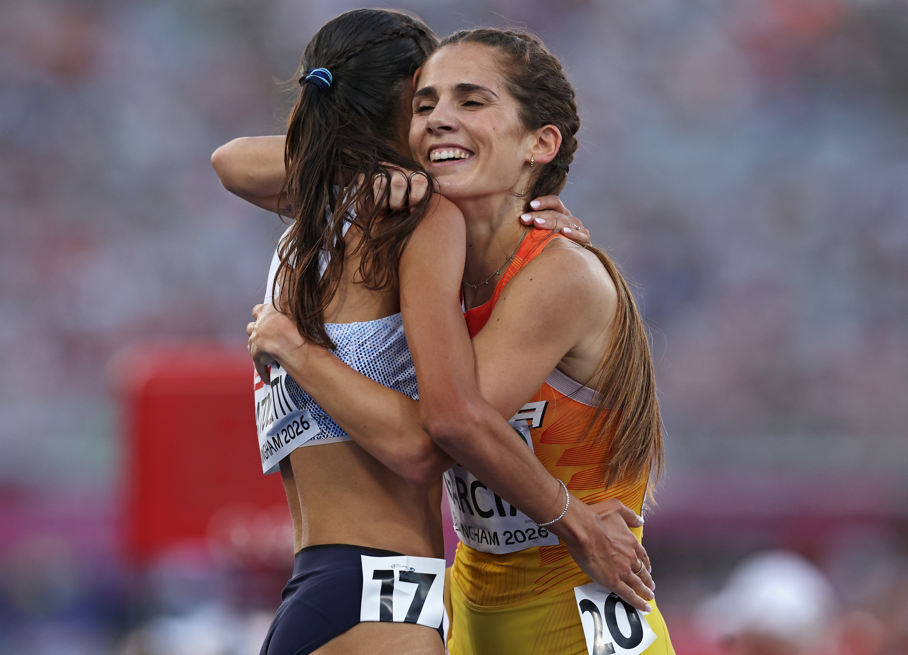 Battocletti y Marta García, tras la final de 5.000 metros.