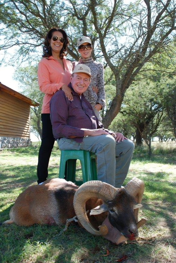 El noble junto a su familia