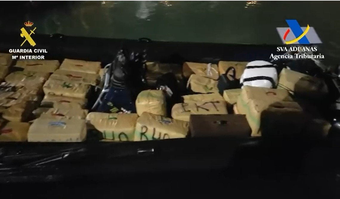 La droga incautada en la redada.