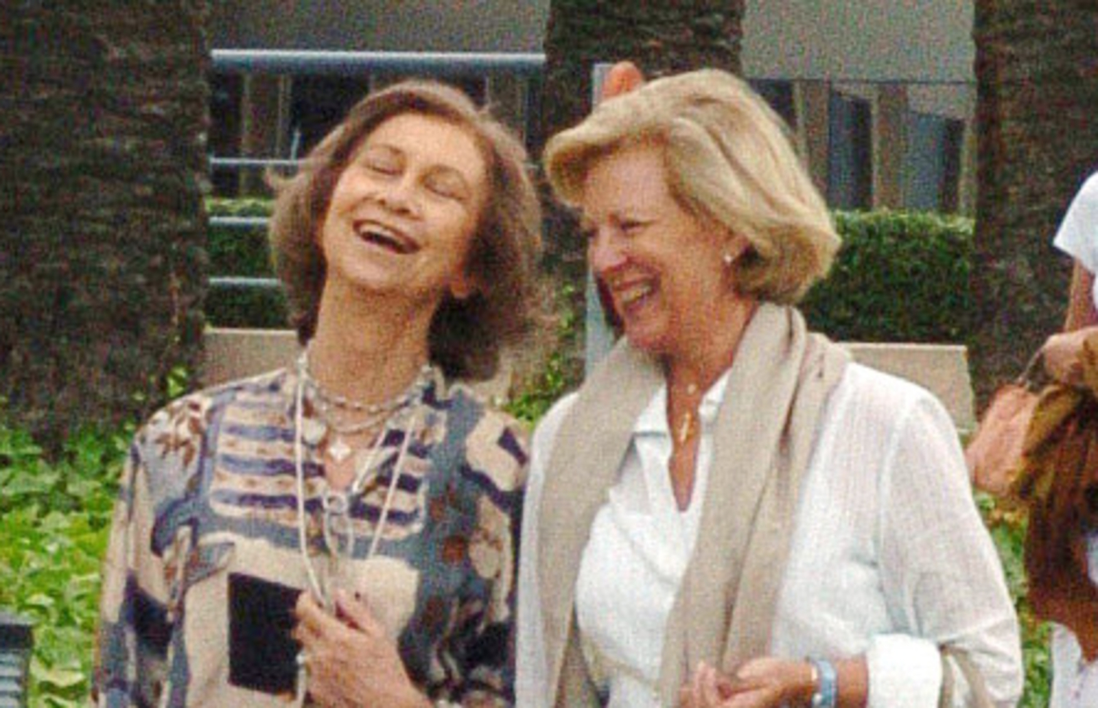 La Reina Sofía y su cuñada, Ana María, en una imagen de 2005.