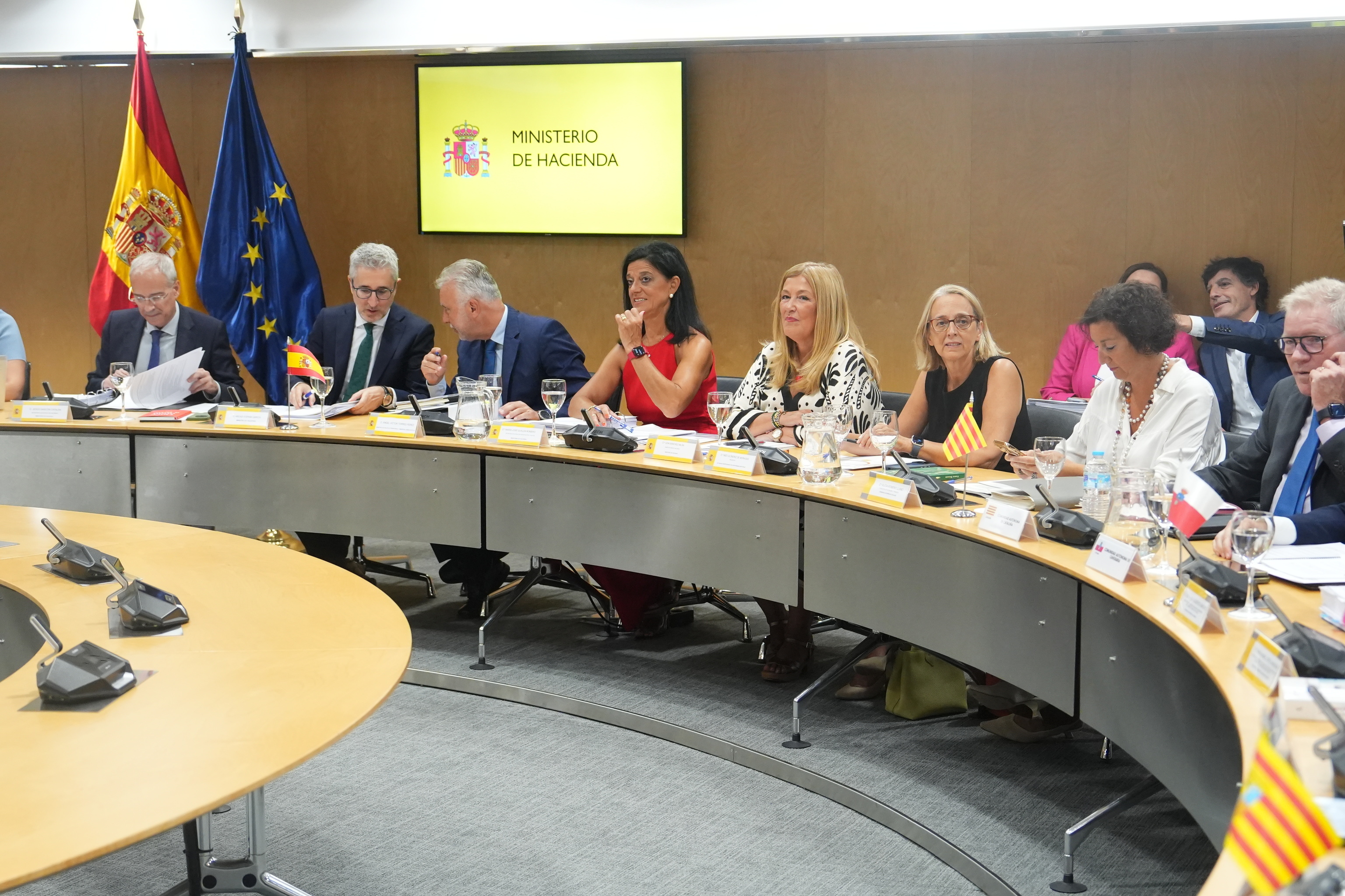 El Gobierno impone al 90% de las comunidades el modelo de financiación de Junqueras mientras 